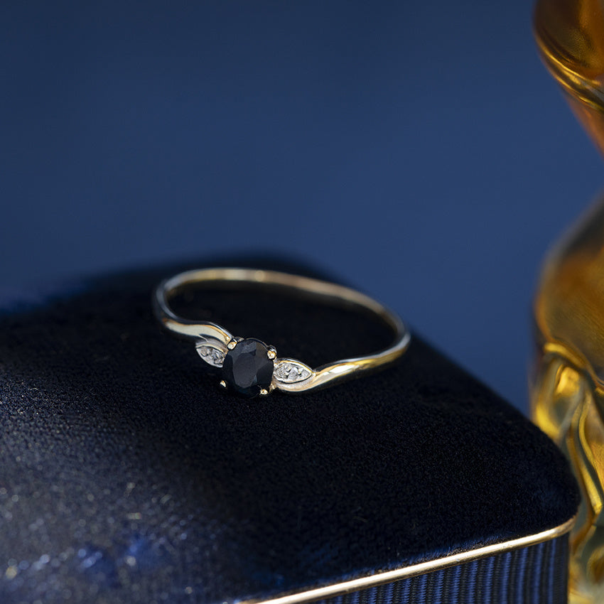 Vintage 14 kt gold slag ring with sapphire and diamond
