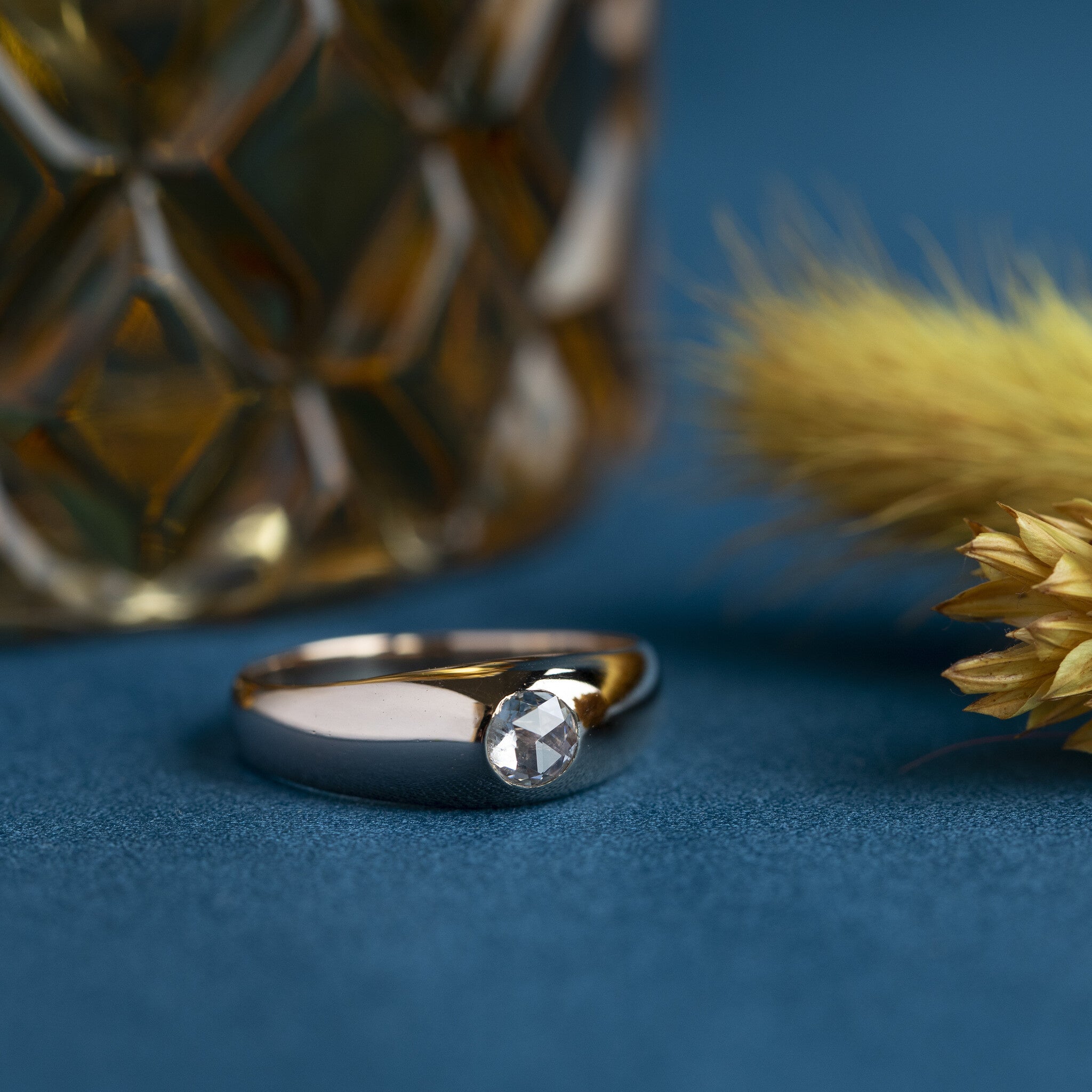 14 kt gold pinky ring with rose diamond