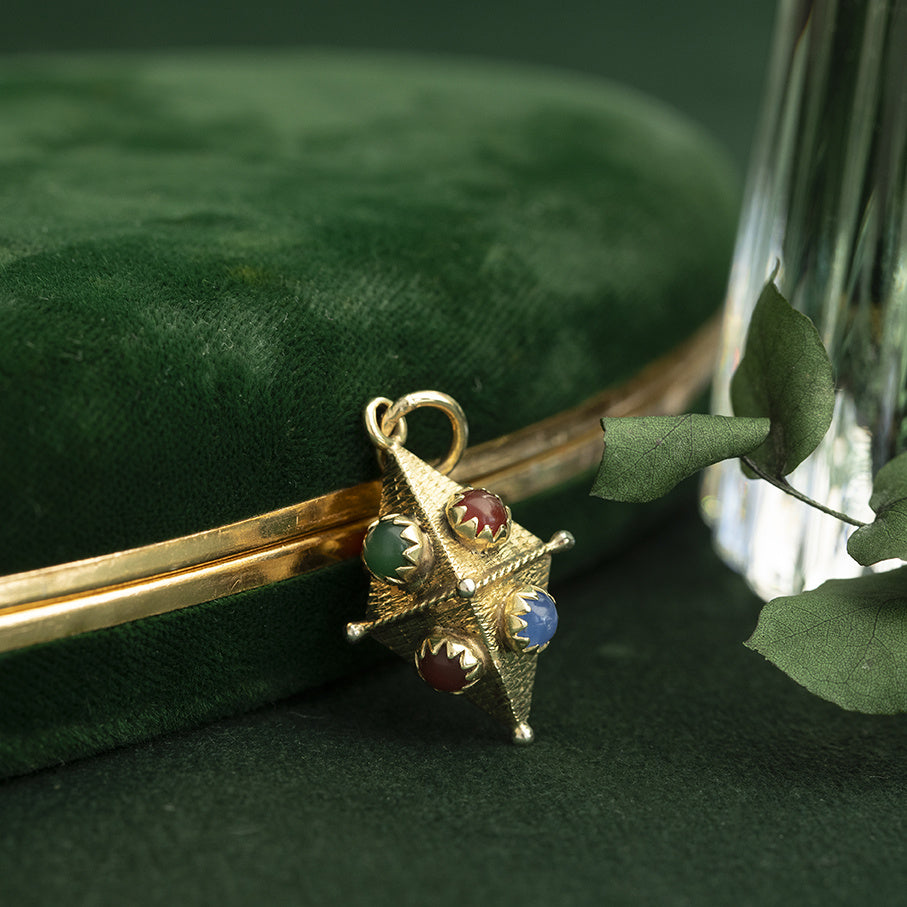 Vintage 14 kt gold pendant with colored stone