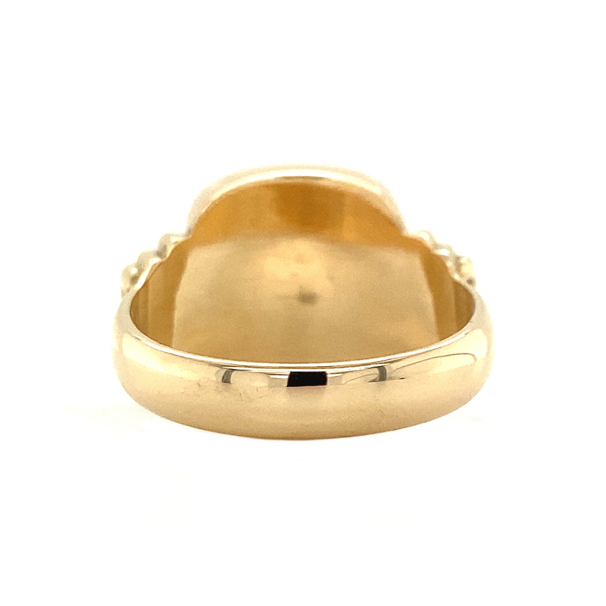 14 kt gold ring with carnelian
