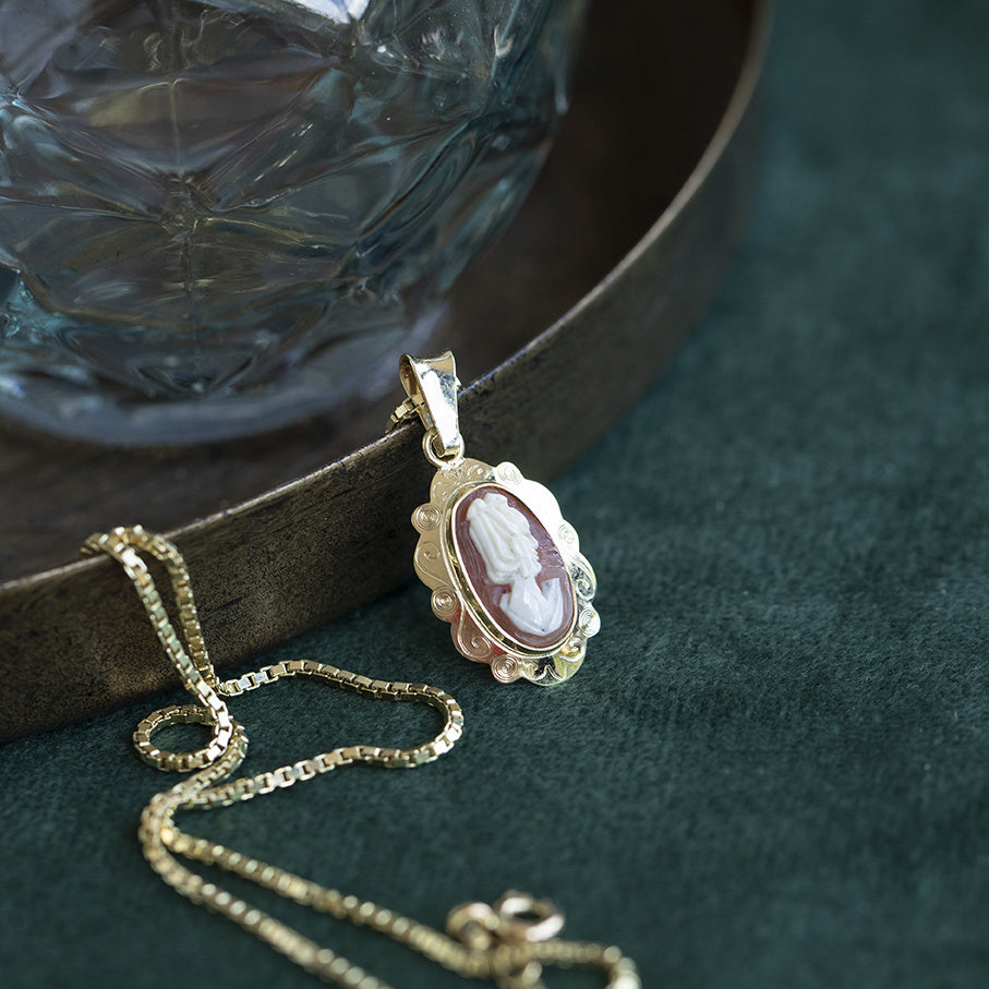 Gouden hanger met camee 14 krt