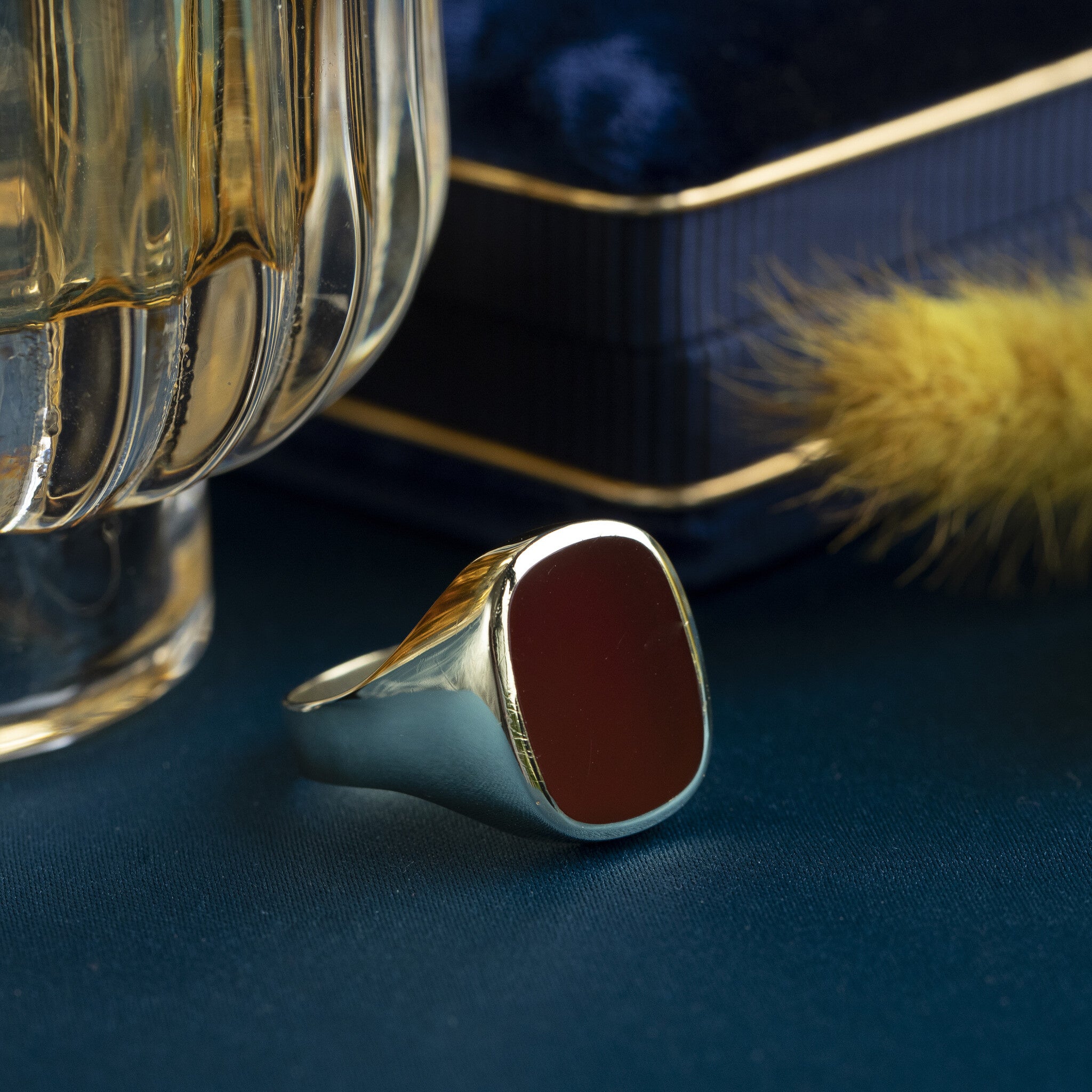 14 kt gold signet ring with carnelian