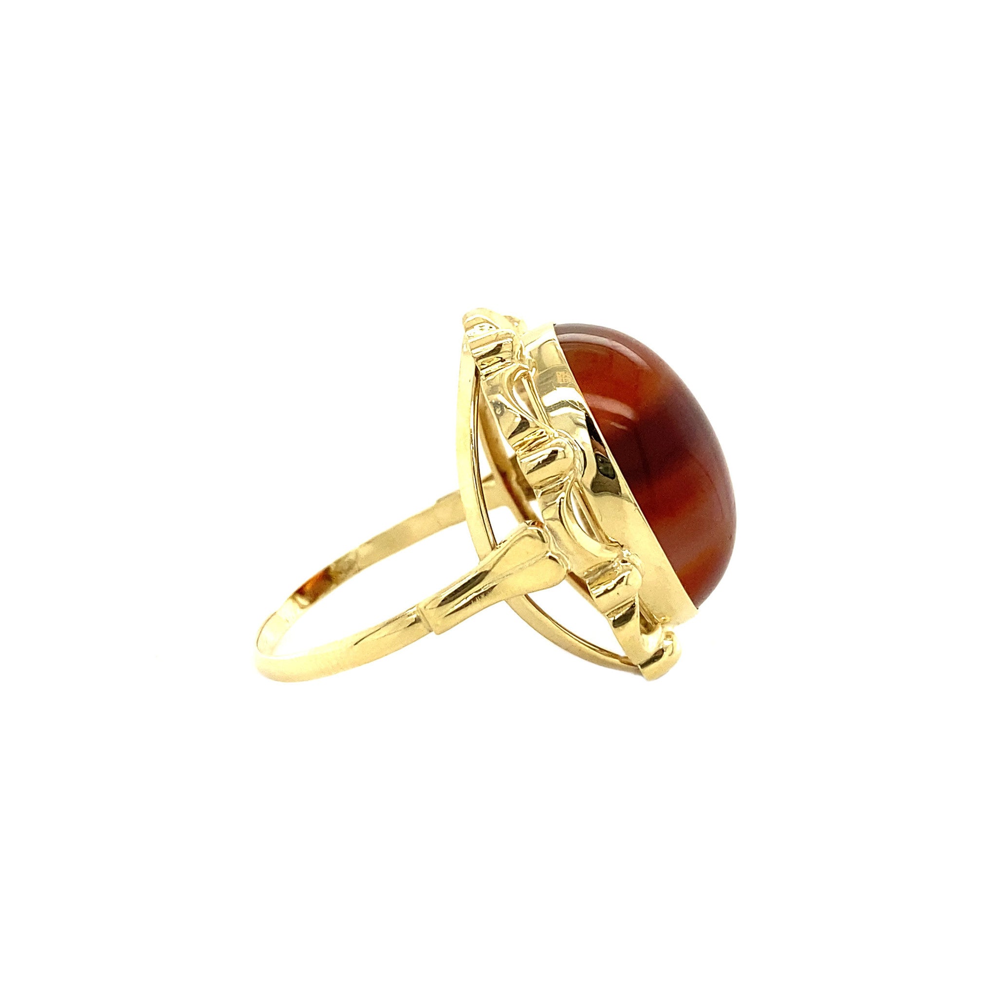 Gold ring with striped agate 14 kt
