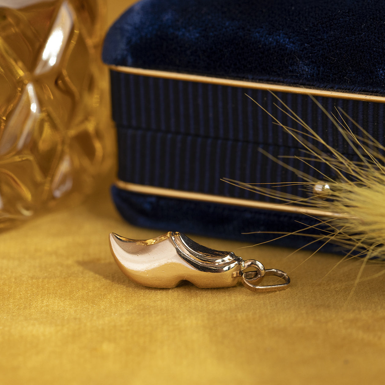 Gouden hanger klomp 14 krt