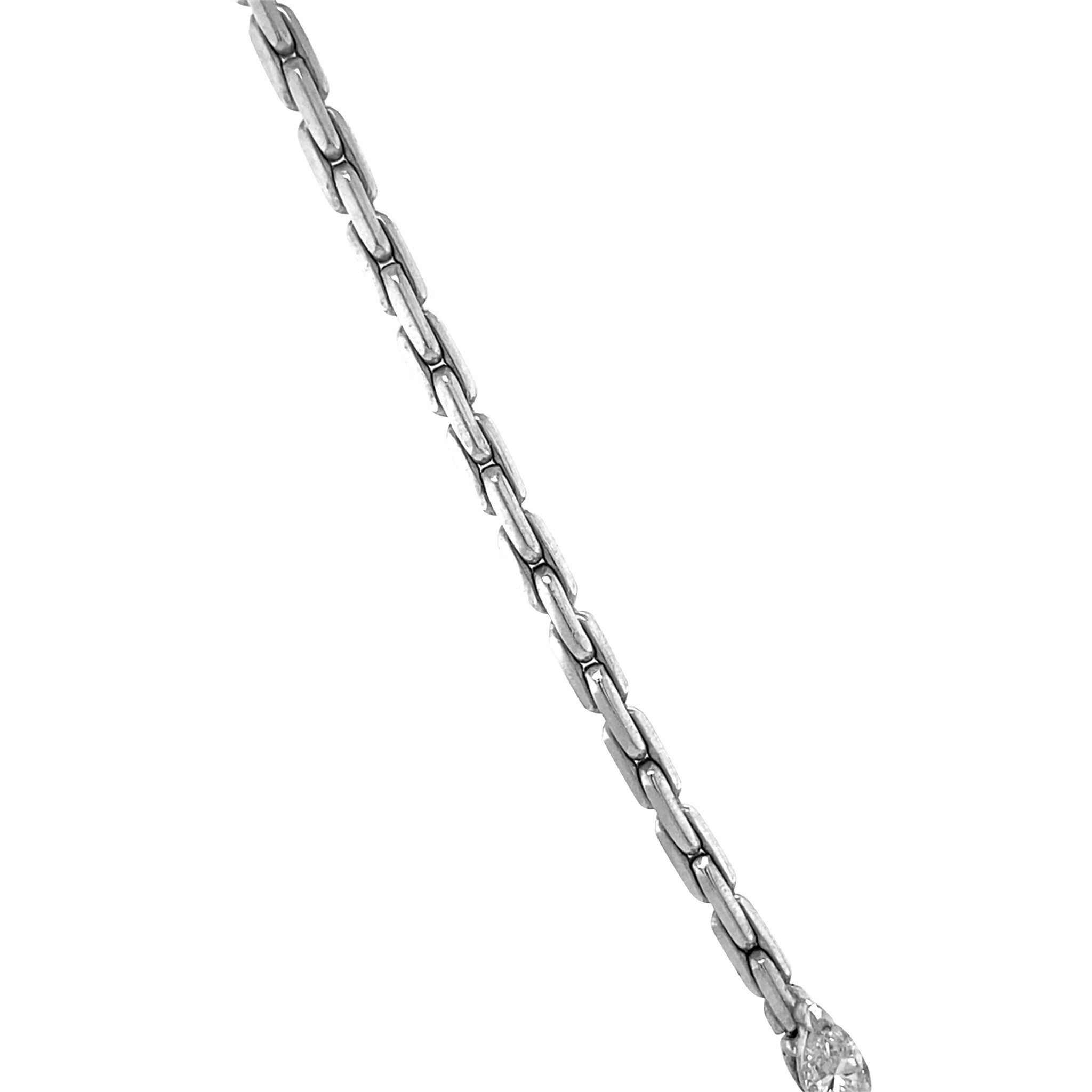 Vintage white-gold necklace with a diamond and emerald halo pendant, 14 kt