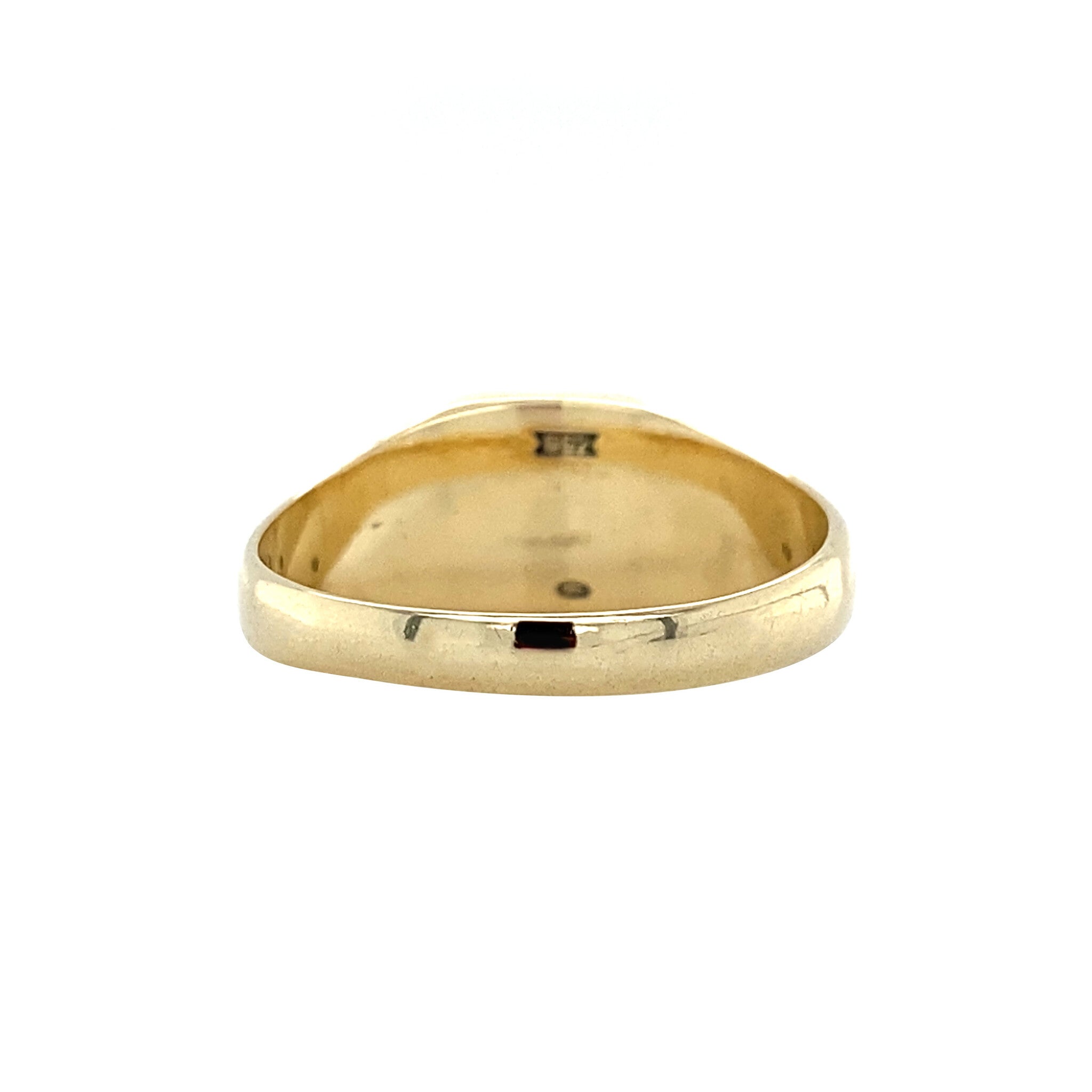 Gold signet ring with engraving 14 krt
