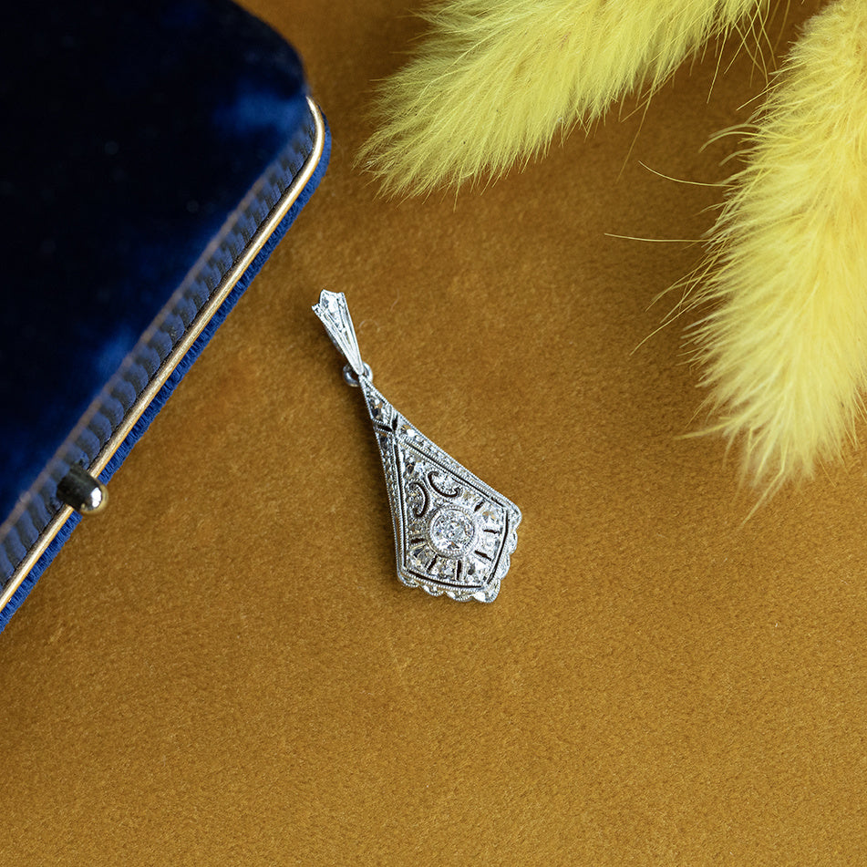 Vintage white gold pendant with diamond, 14 kt