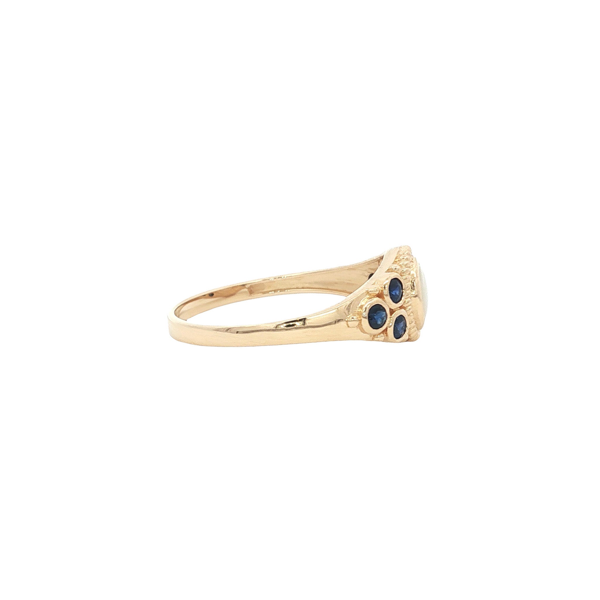 14 kt gold ring with opal and sapphire