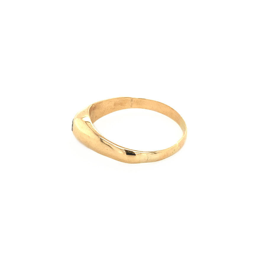 14 kt rose-gold pinky ring with diamond