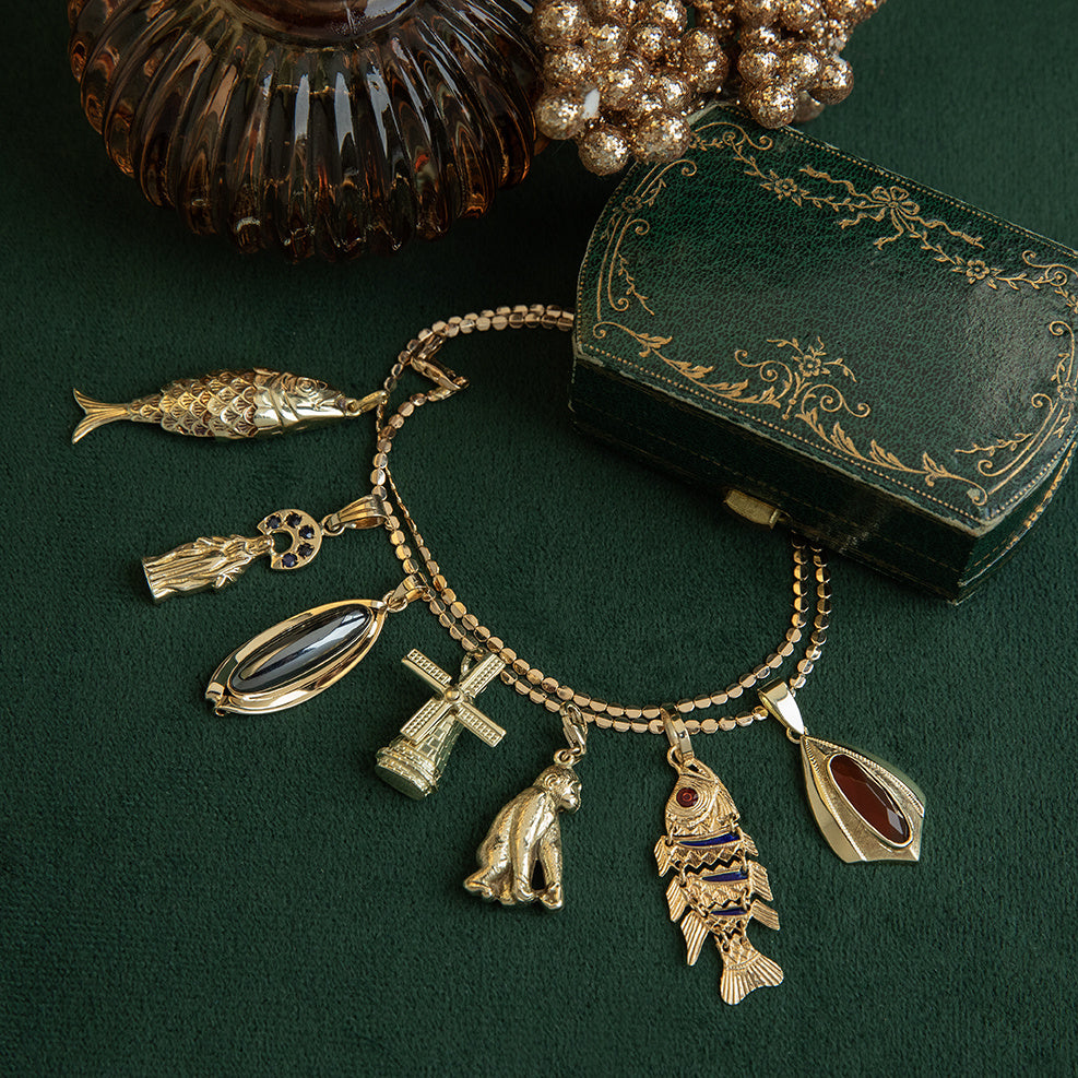 Gold vintage pendant with hematite 14 kt