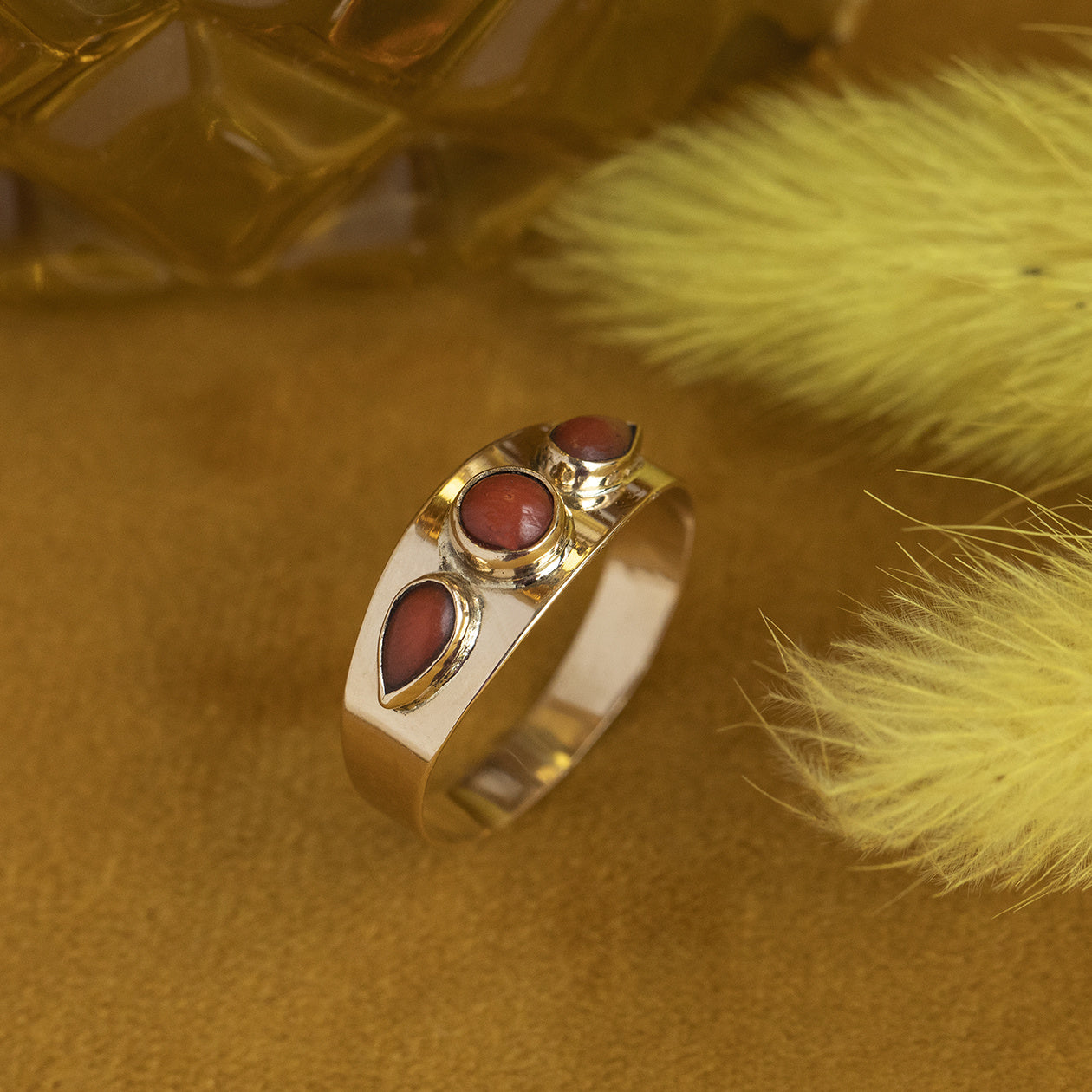 Gold ring with blood coral, 14 kt