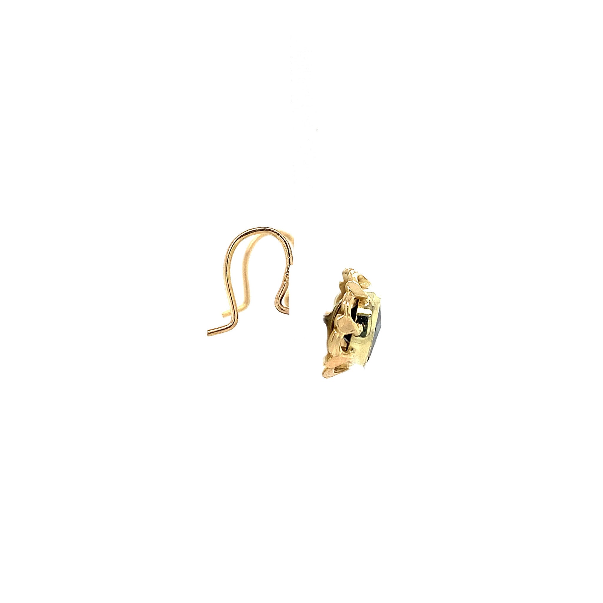 Gouden oorhangers met granaat 14 krt