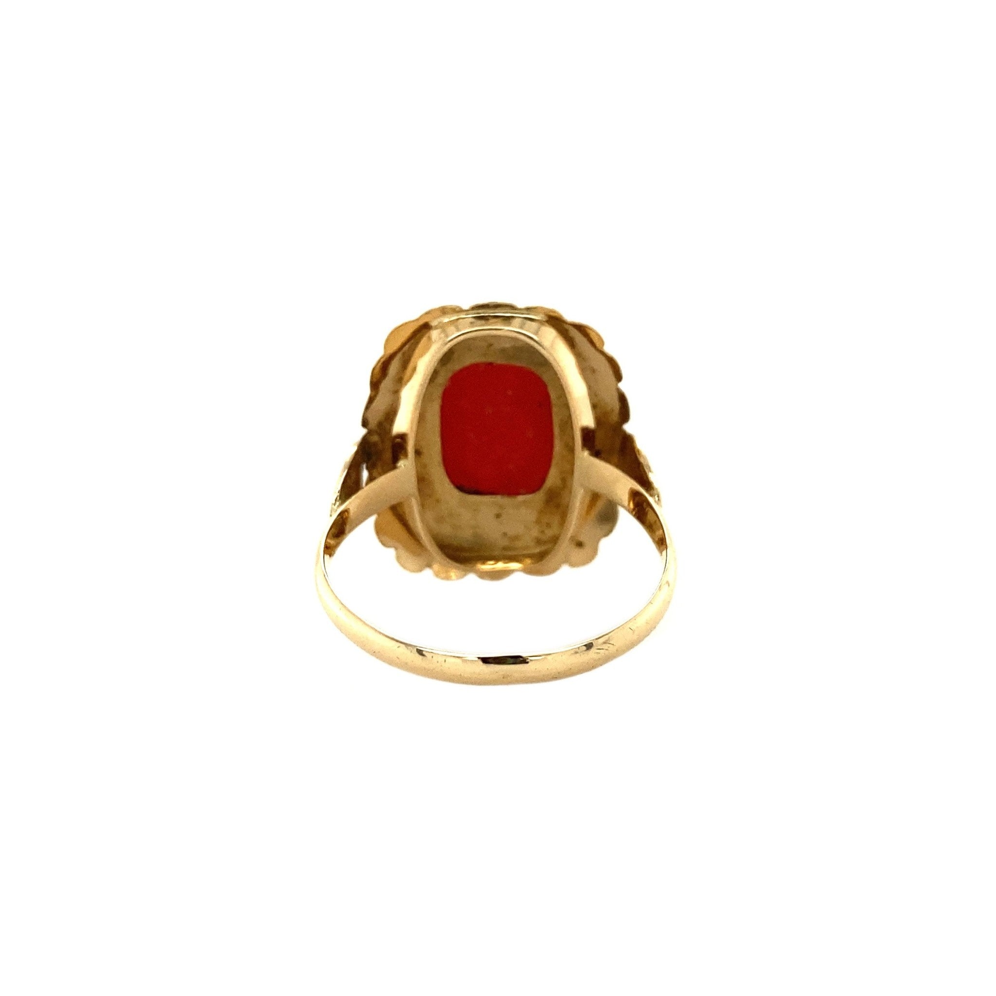 Gouden ring met bloedkoraal 14 krt