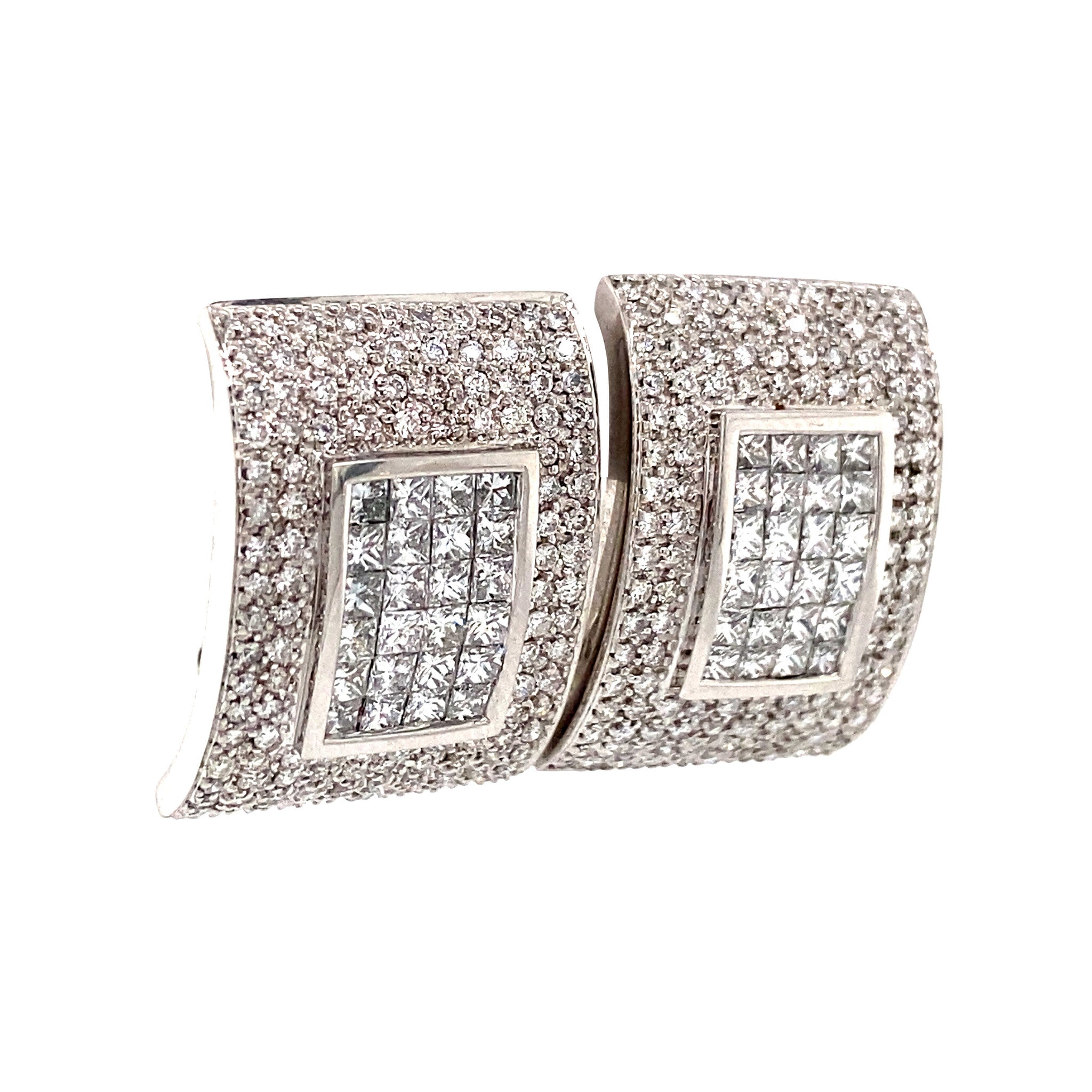 Witgouden oorstekers met diamant 18 krt