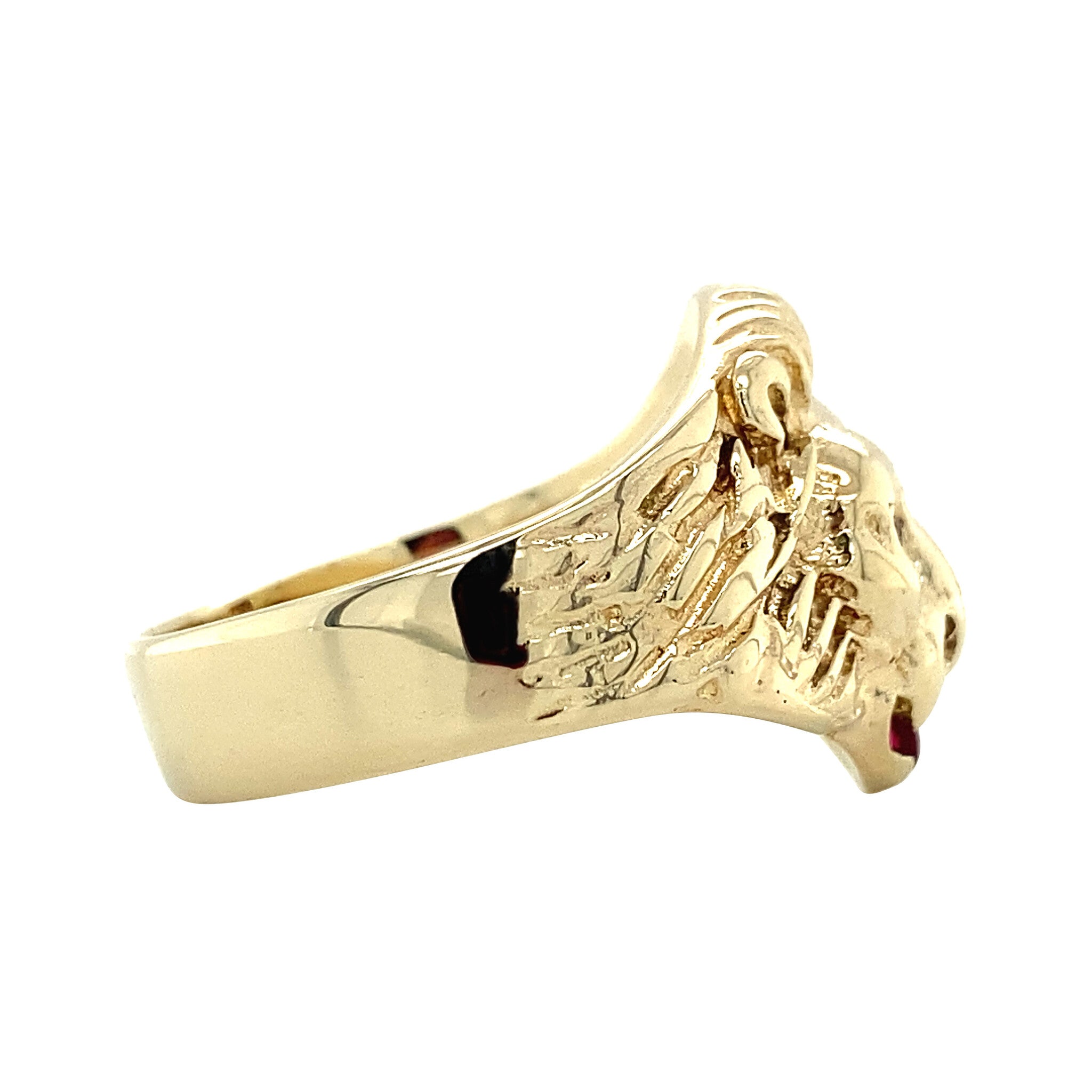 14 kt gold ring with ruby