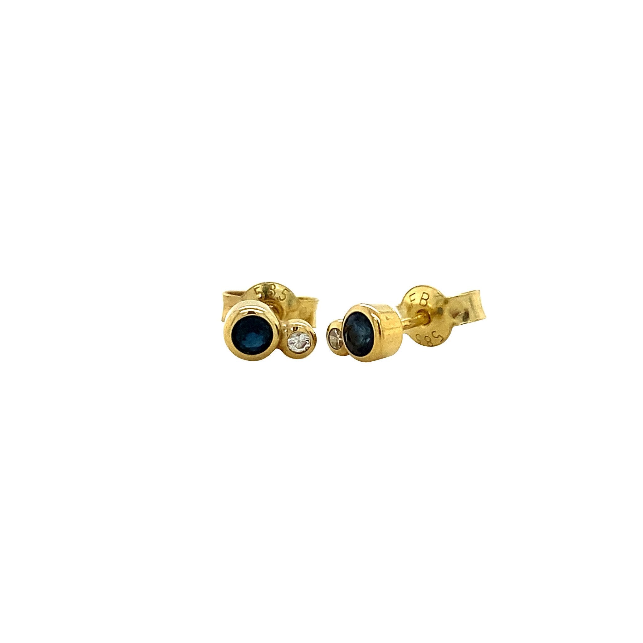 14 kt gold stud earrings with diamond and sapphire