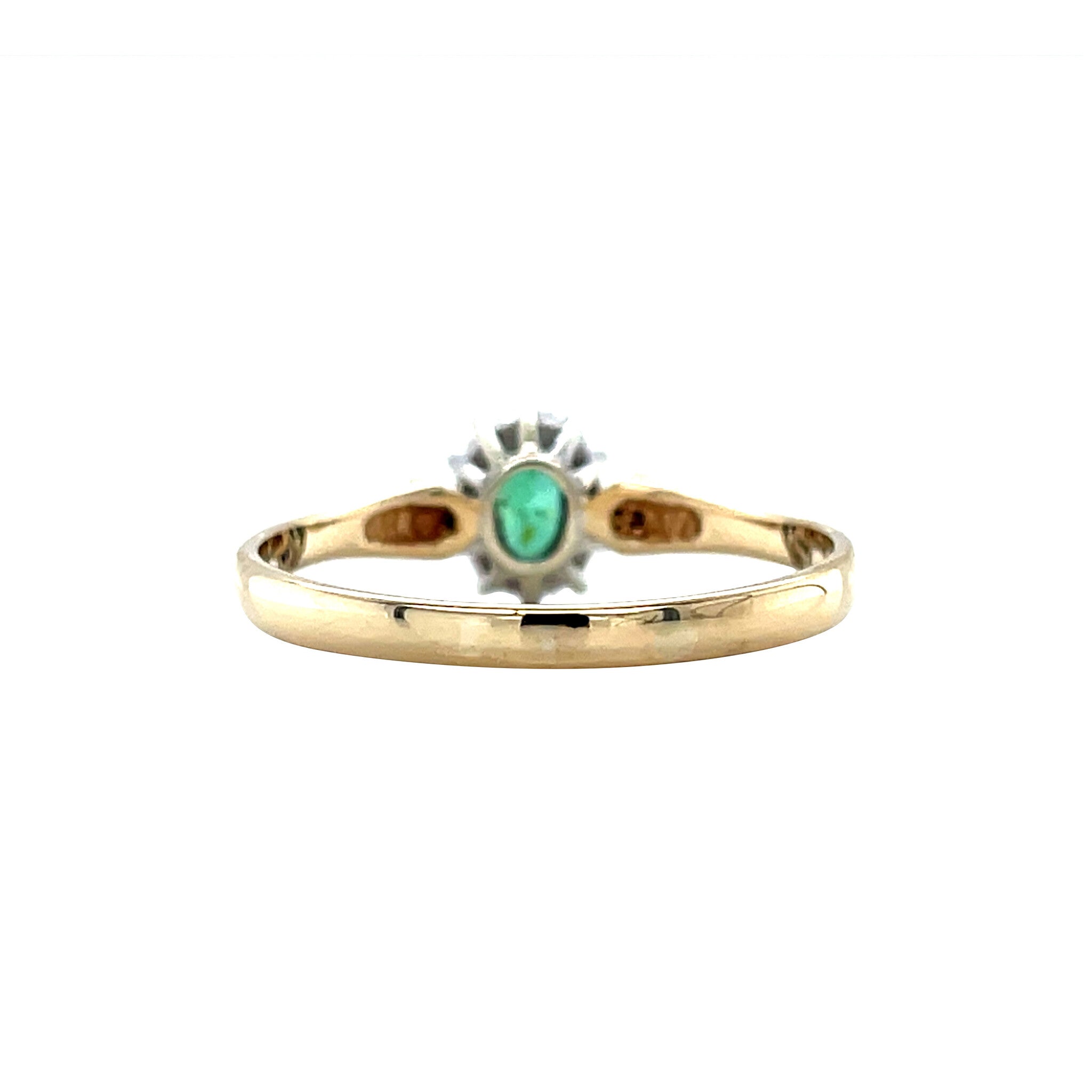 Entourage ring with emerald and diamond 9 carat