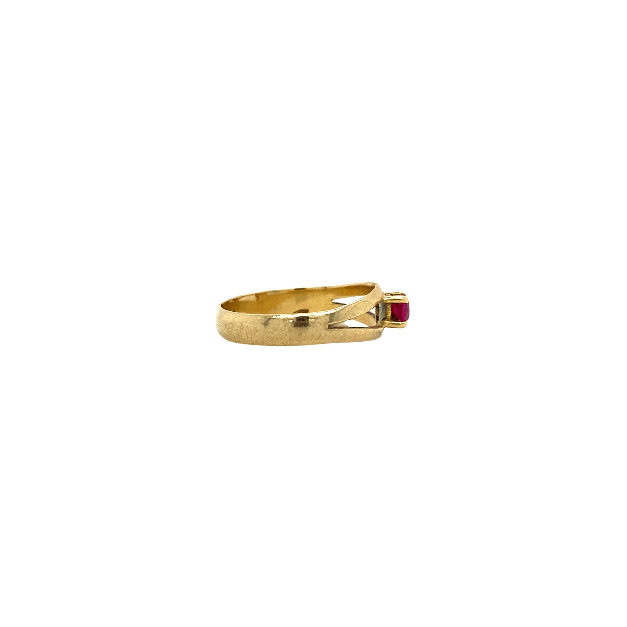 Gouden ring met robijn 18 krt