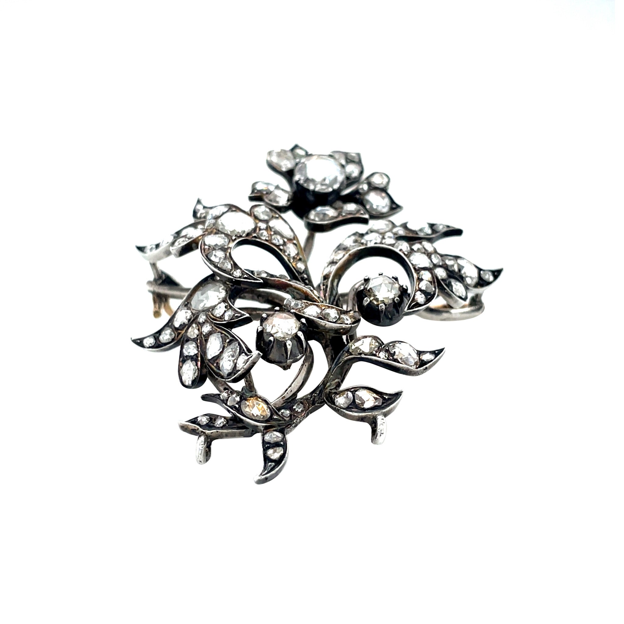 Silver vintage brooch with rose-cut diamond 12 kt/925