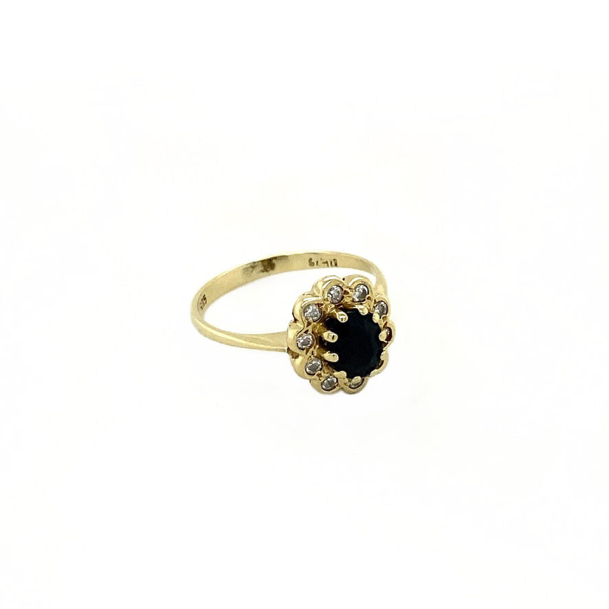 14 kt gold entourage ring with zirconia