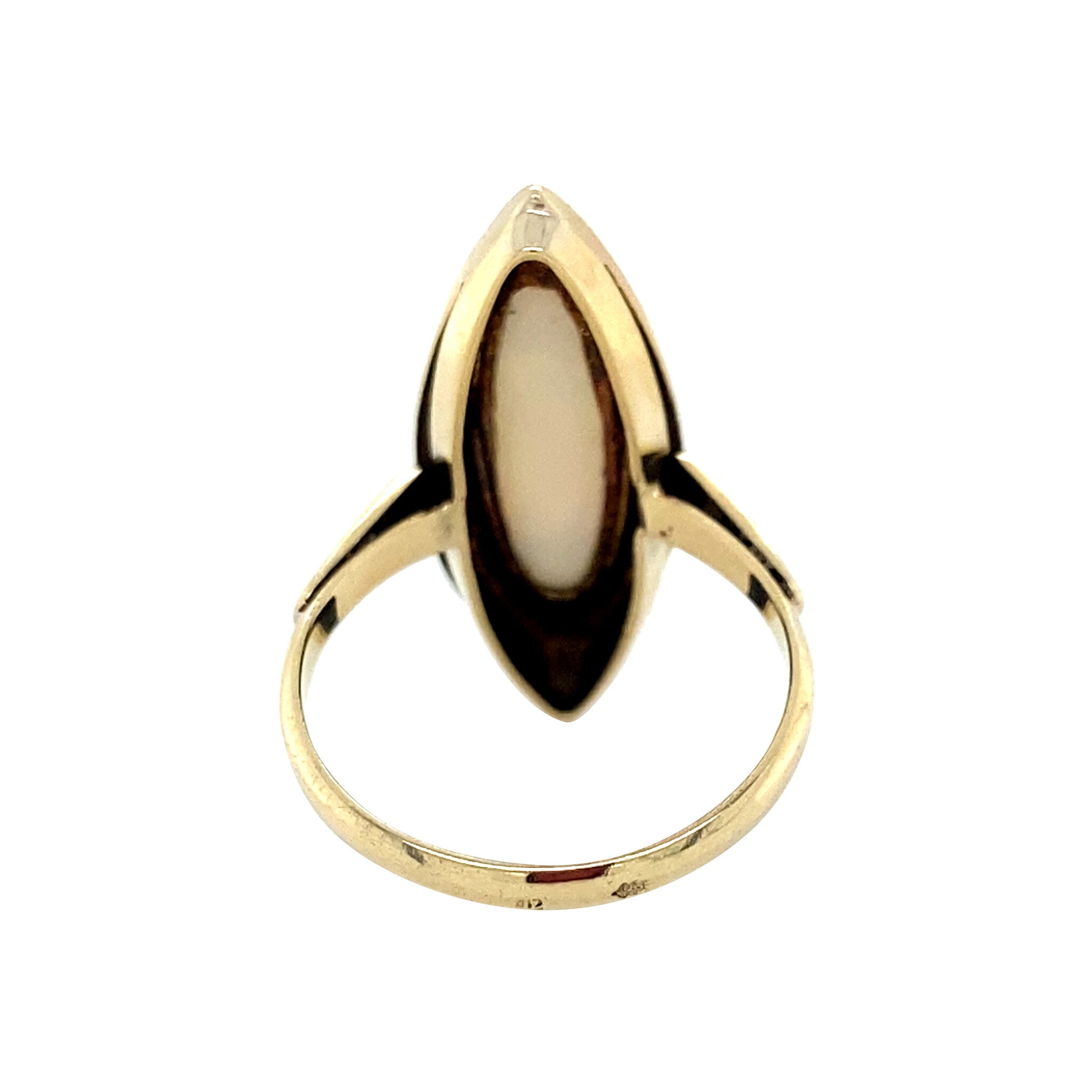 Gouden vintage ring met opaal 14 krt
