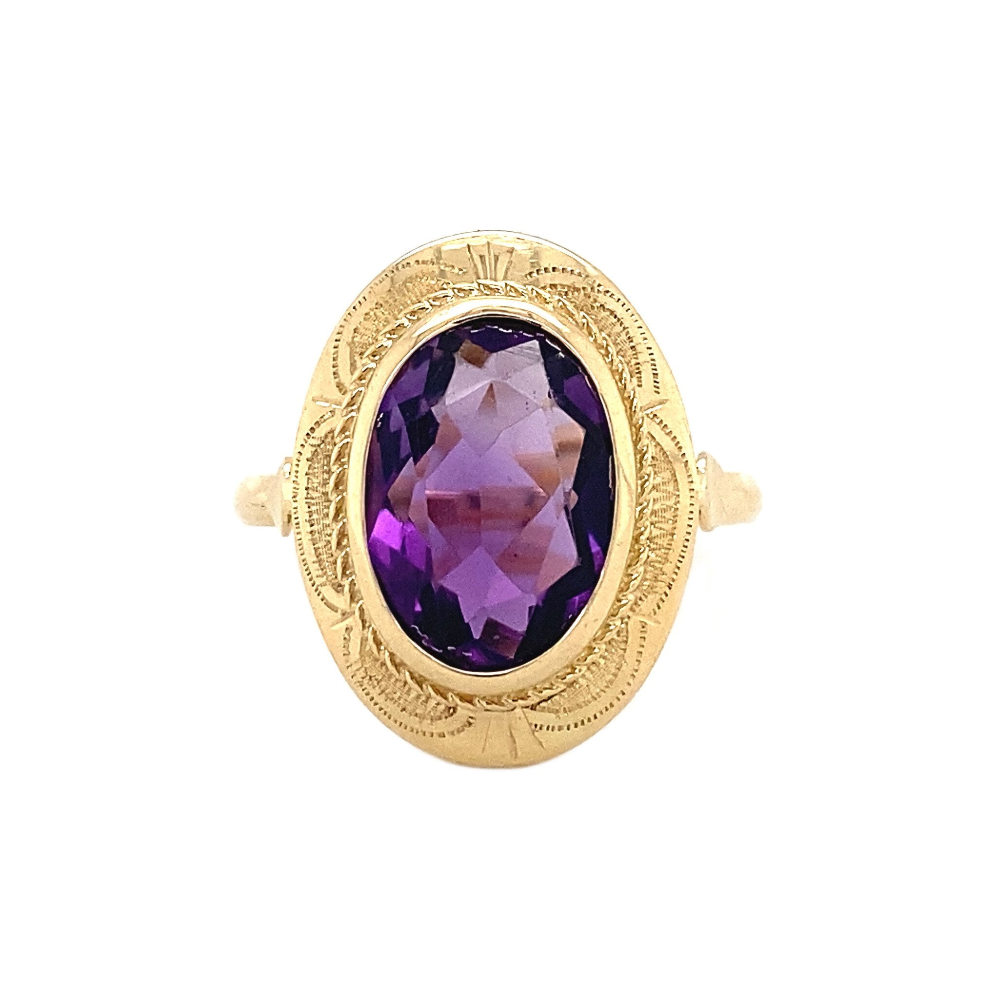 14 kt gold ring with amethyst