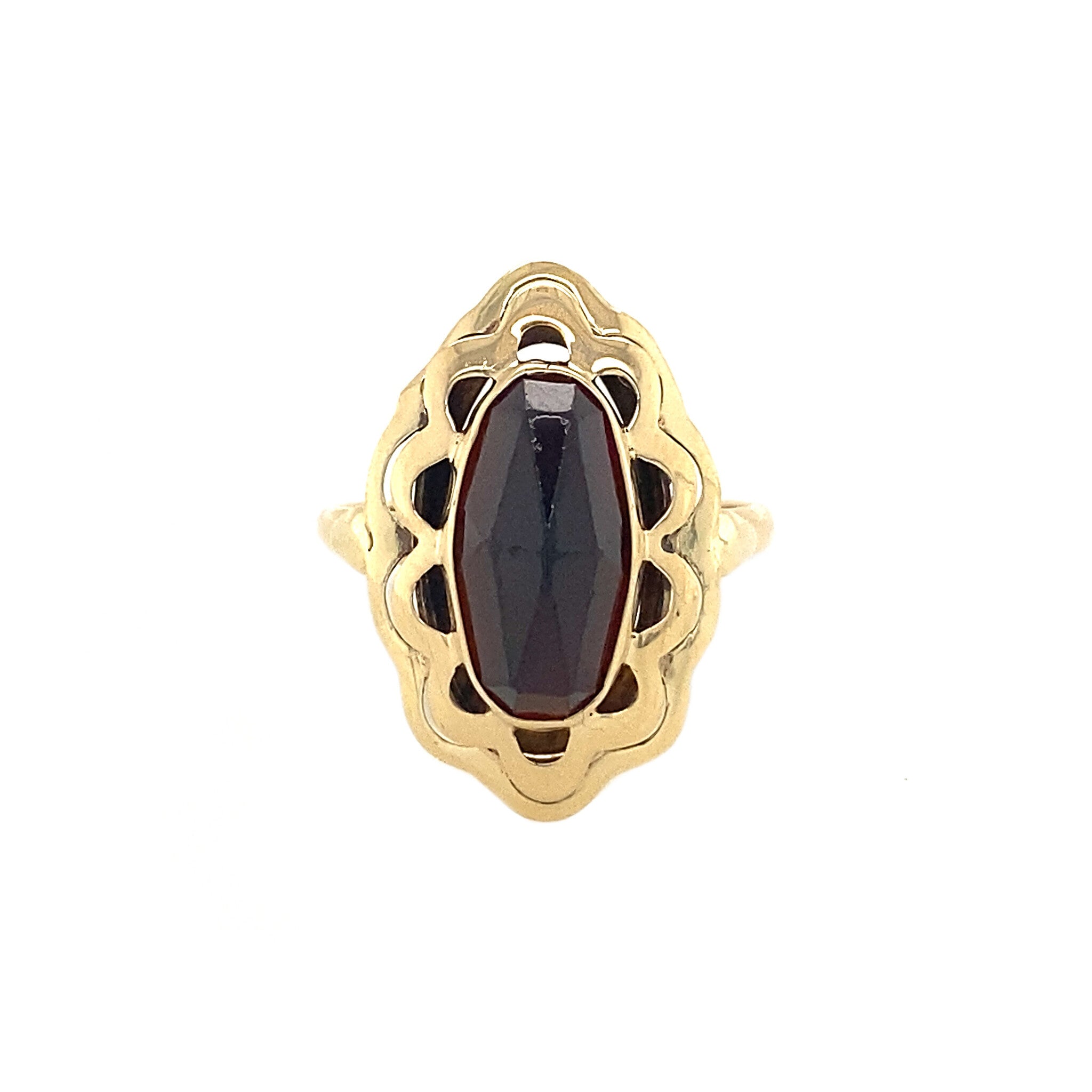 14 kt gold ring with garnet