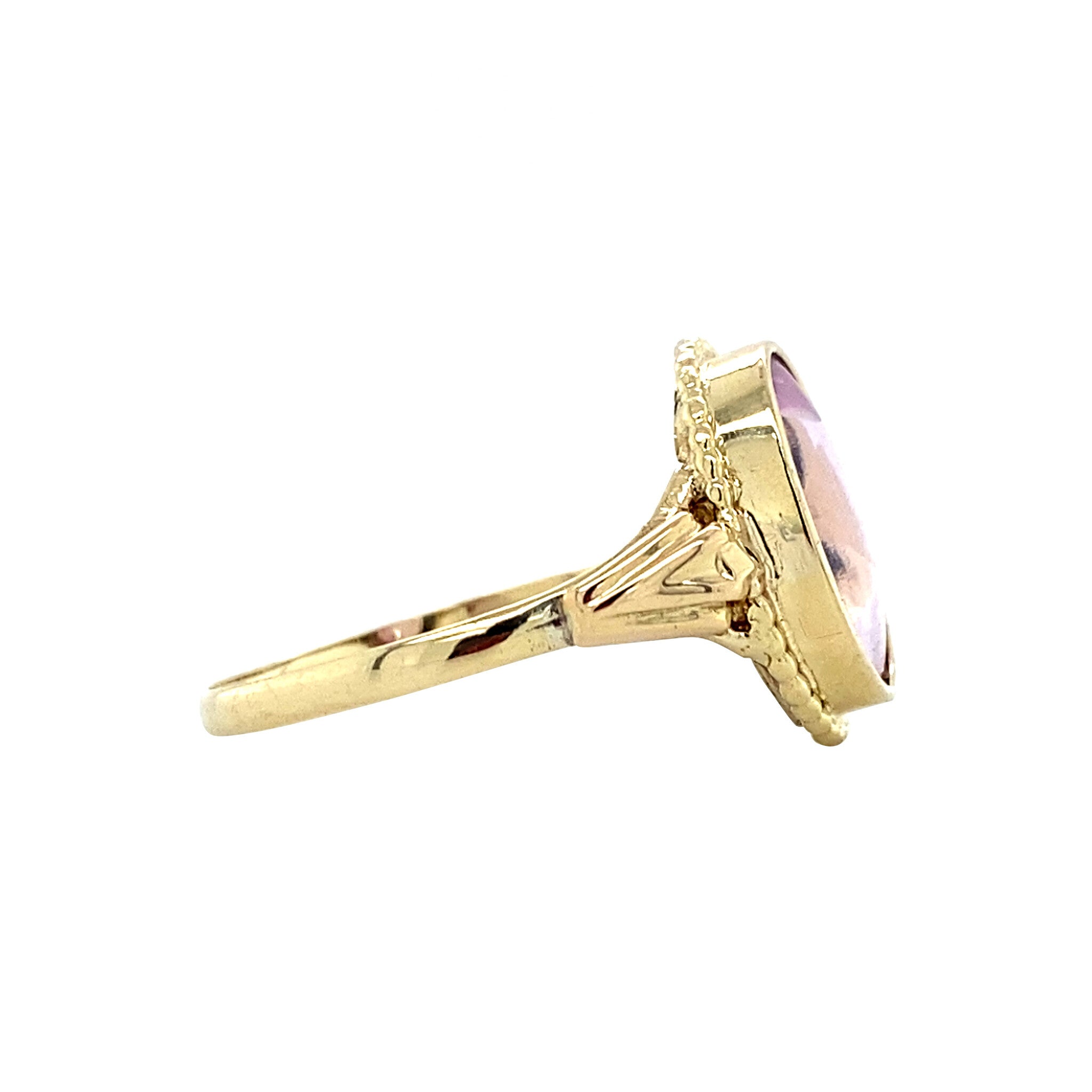 Gouden ring met roze saffier 14 krt