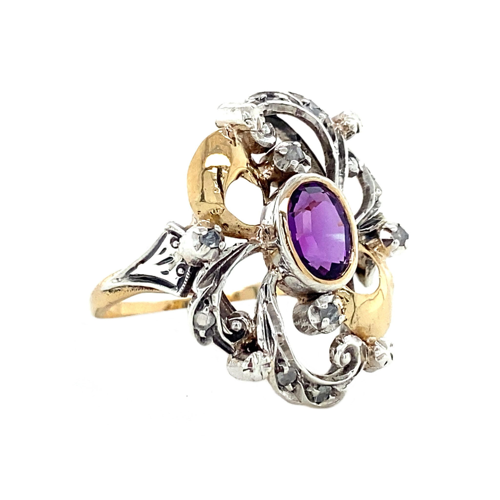 Gold ring with rose-cut diamond and amethyst 18 kt/925