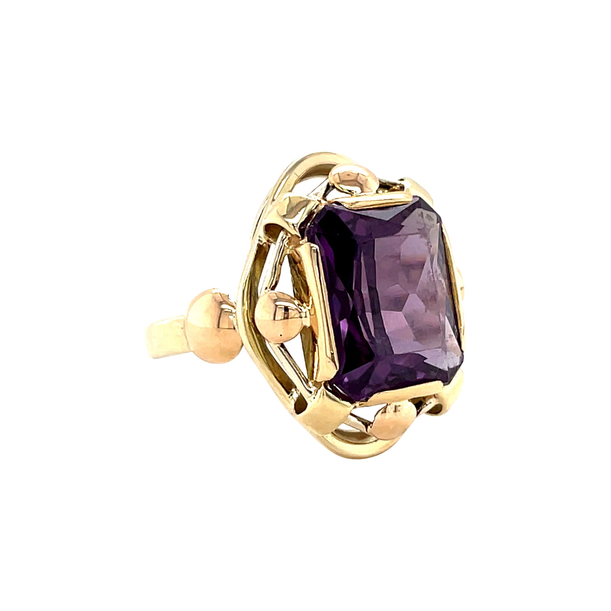 Gouden vintage ring met saffier 14 krt
