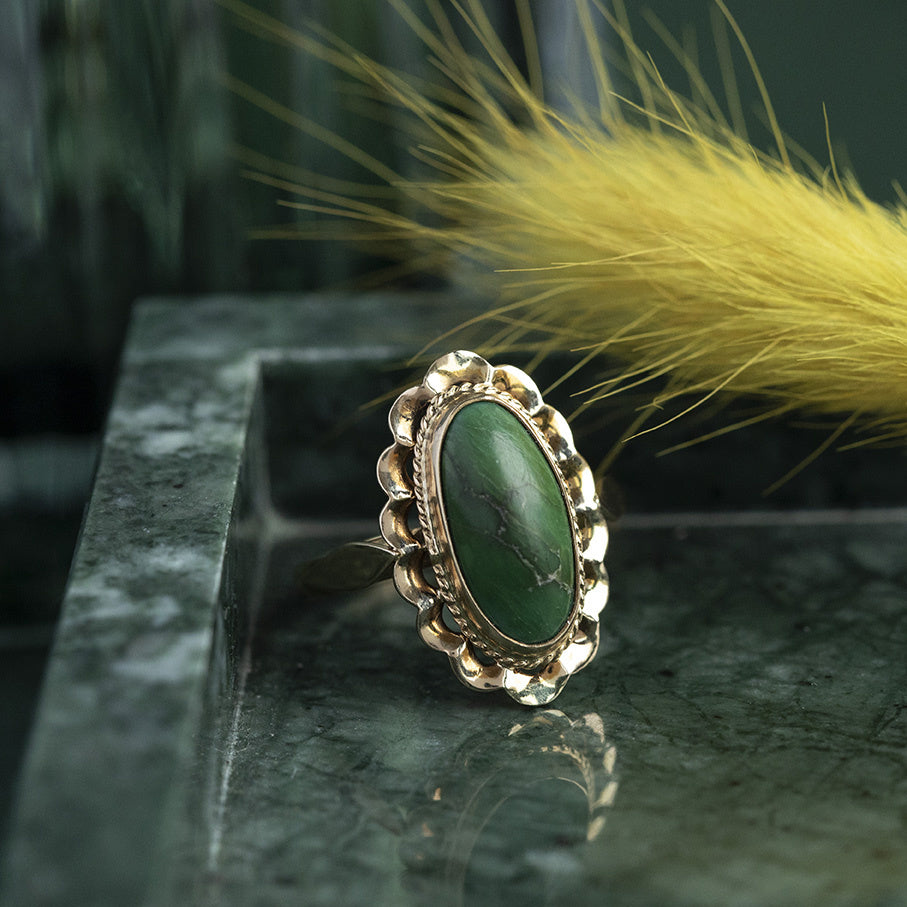 14 kt gold ring with turquoise