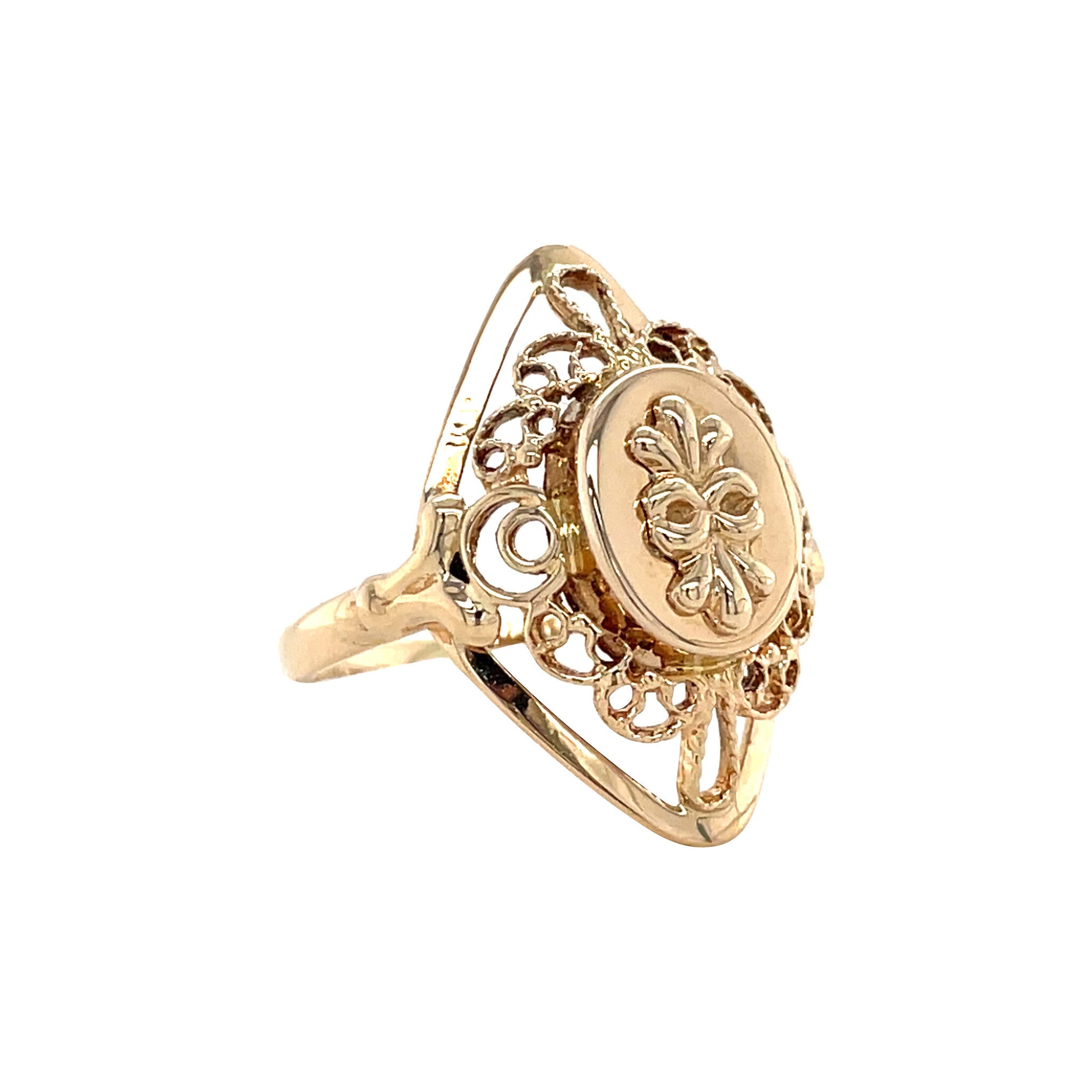 Golden vintage fantasy ring 14 kt