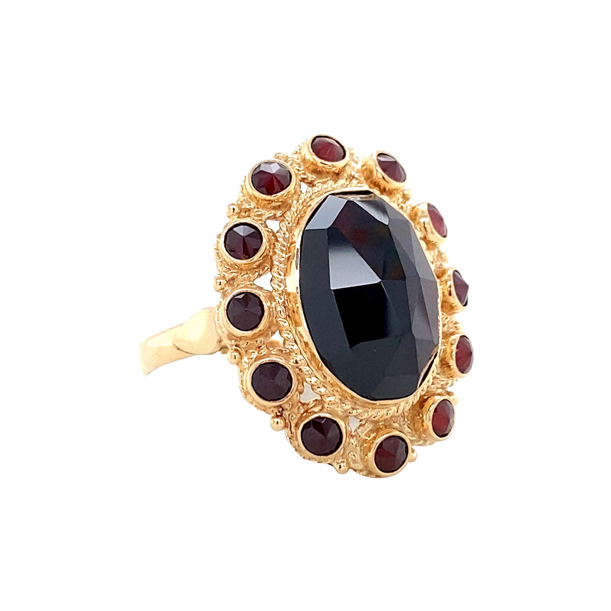 Gouden ring met granaat 14 krt