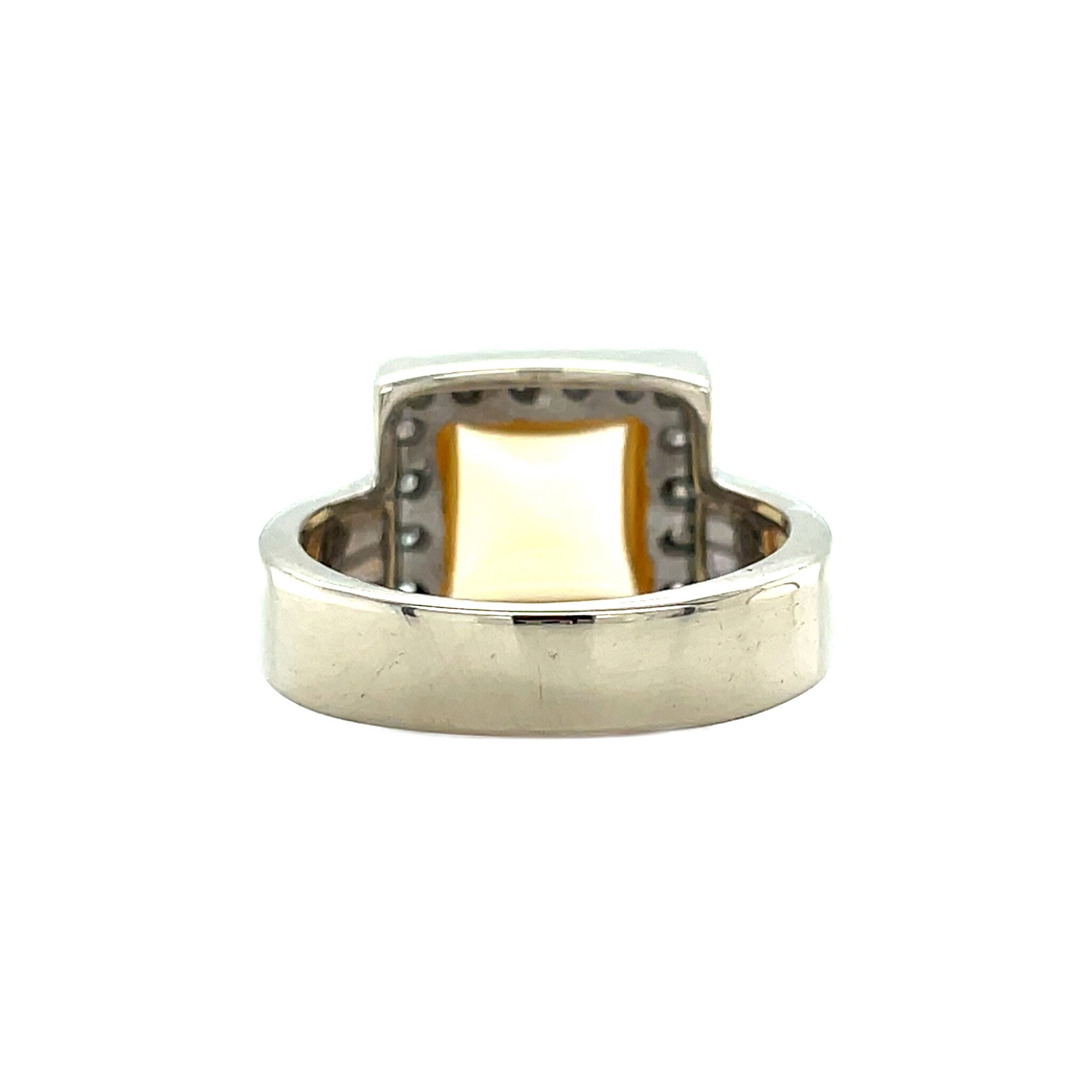 White gold vintage entourage ring with citrine and diamond 18 kt