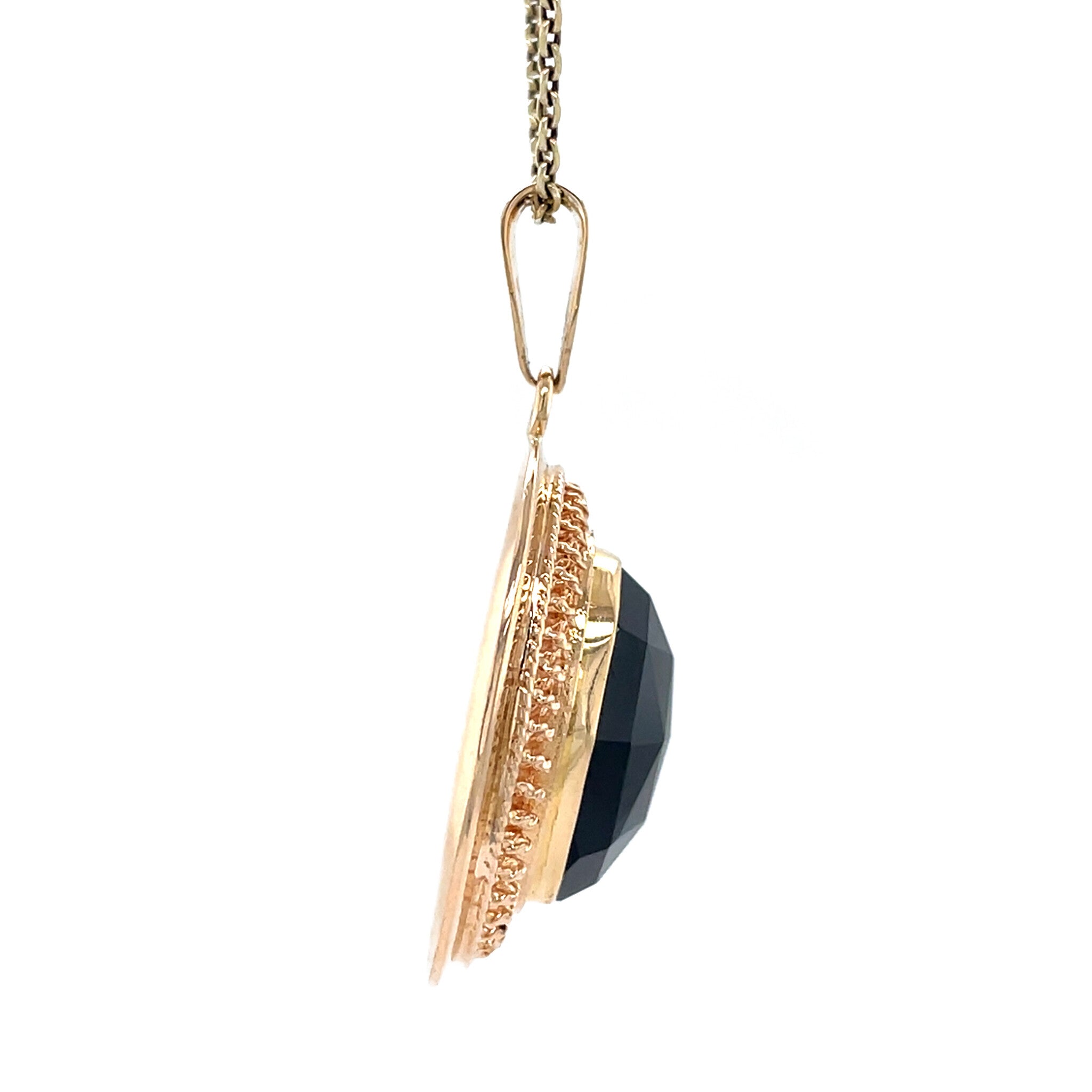 Gouden vintage hanger met granaat 14 krt
