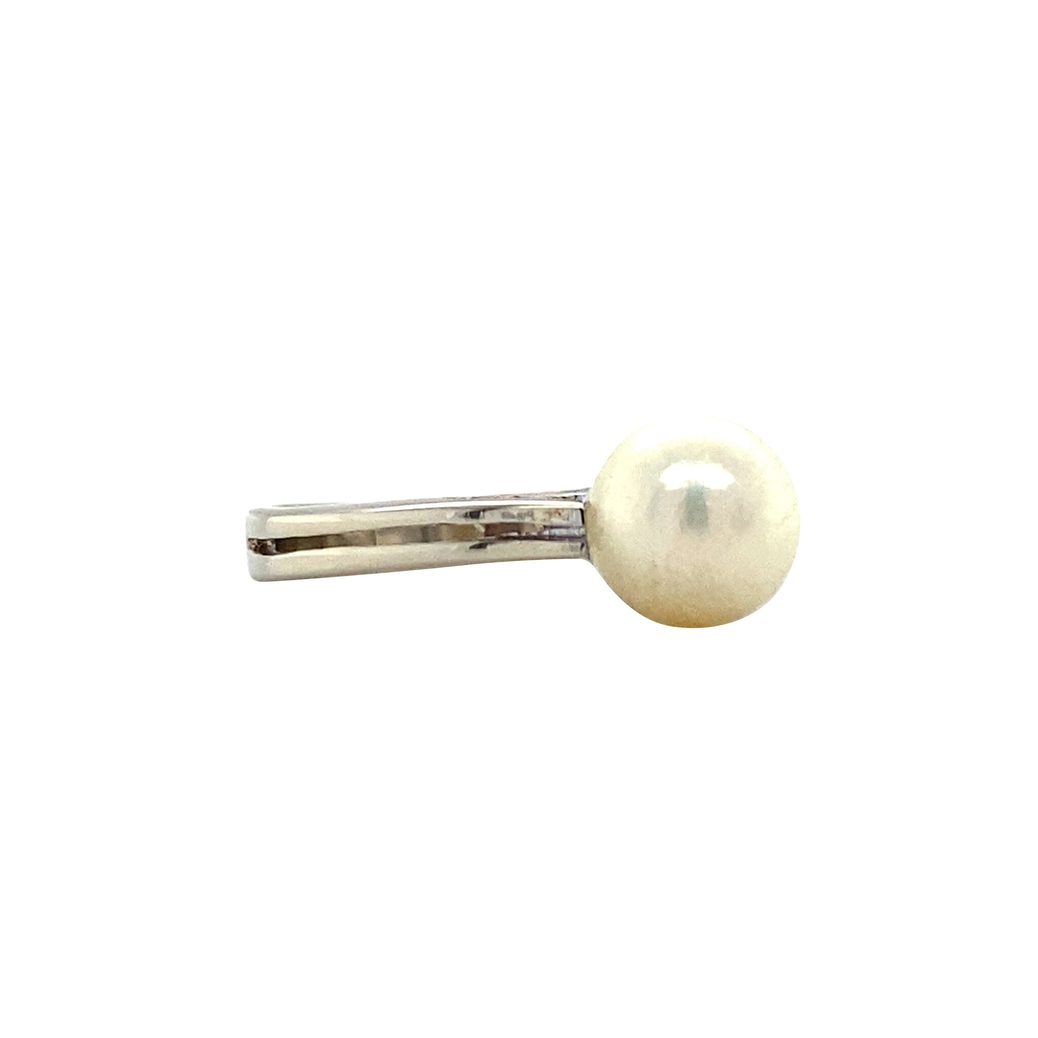 Vintage white gold ring with pearl, 14 kt