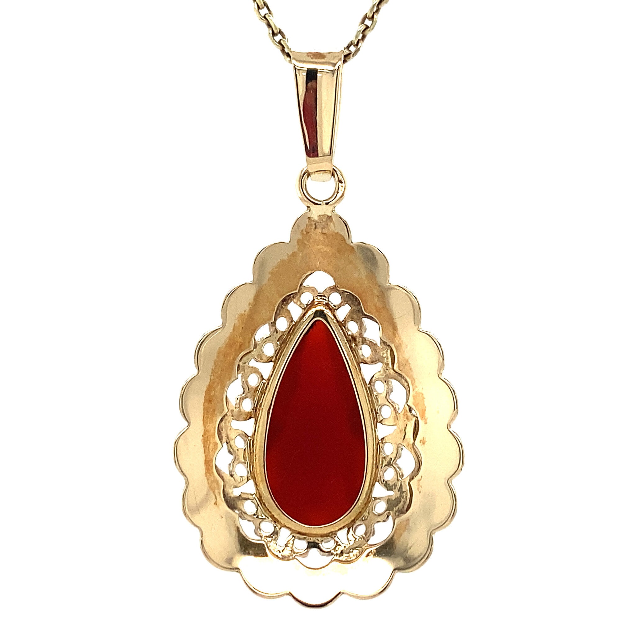 Gold pendant with carnelian 14 kt