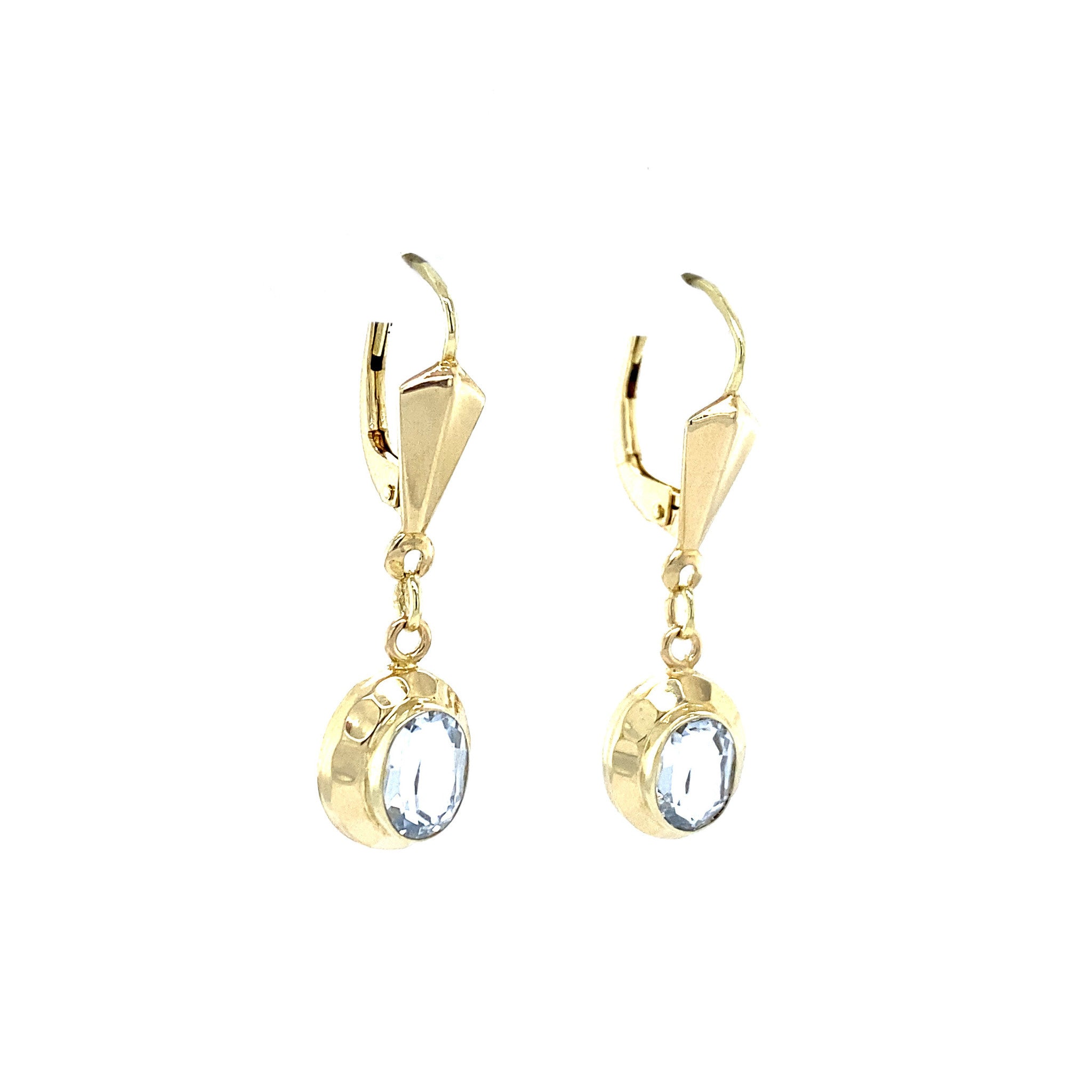 14 kt gold earrings with blue spinel