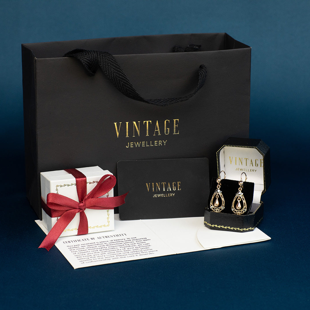 Gold vintage ear pendants with jade 14 kt