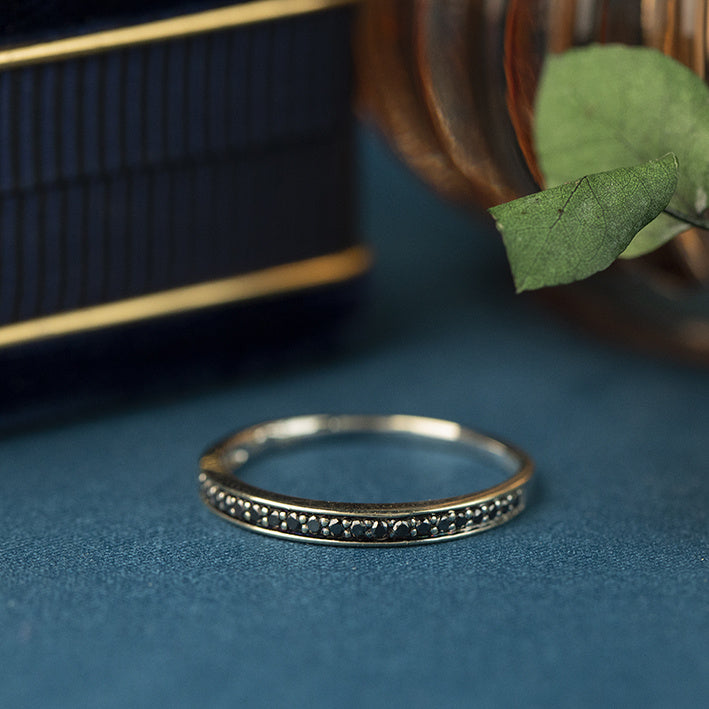 Witgouden ring met zwarte diamant 14 krt