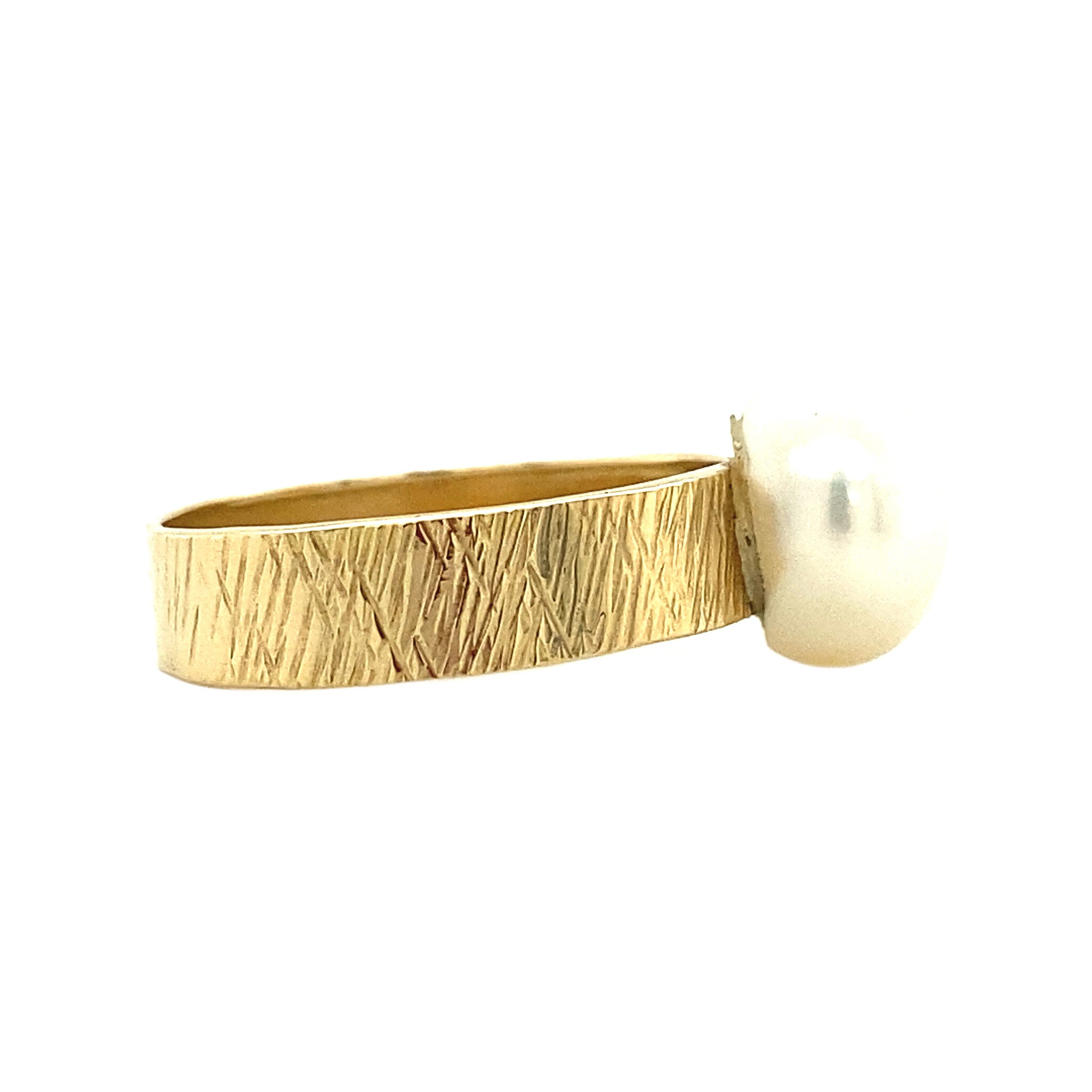 Gouden ring met parel 18 krt