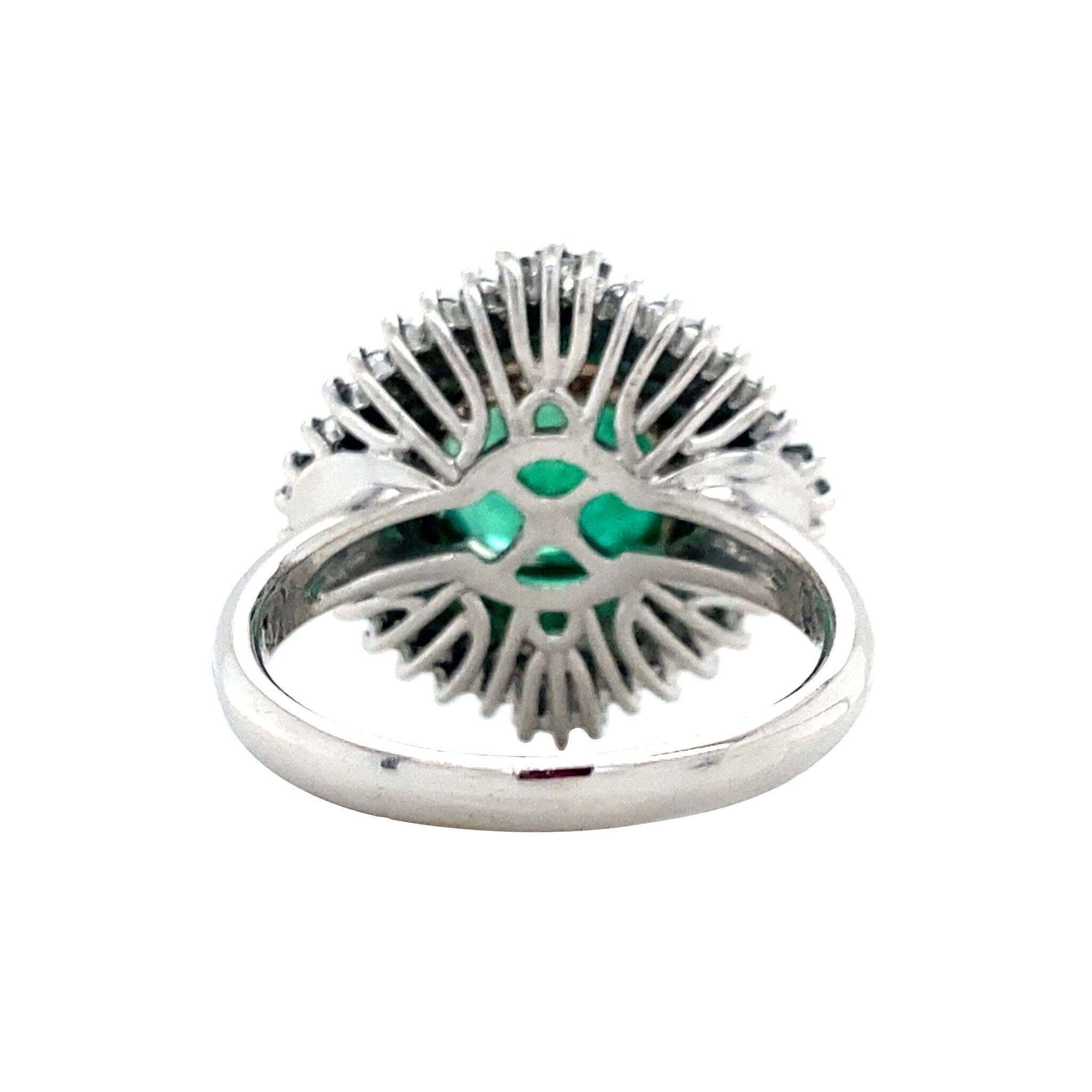 Platinum cluster ring with emerald and diamond 950/14 kt