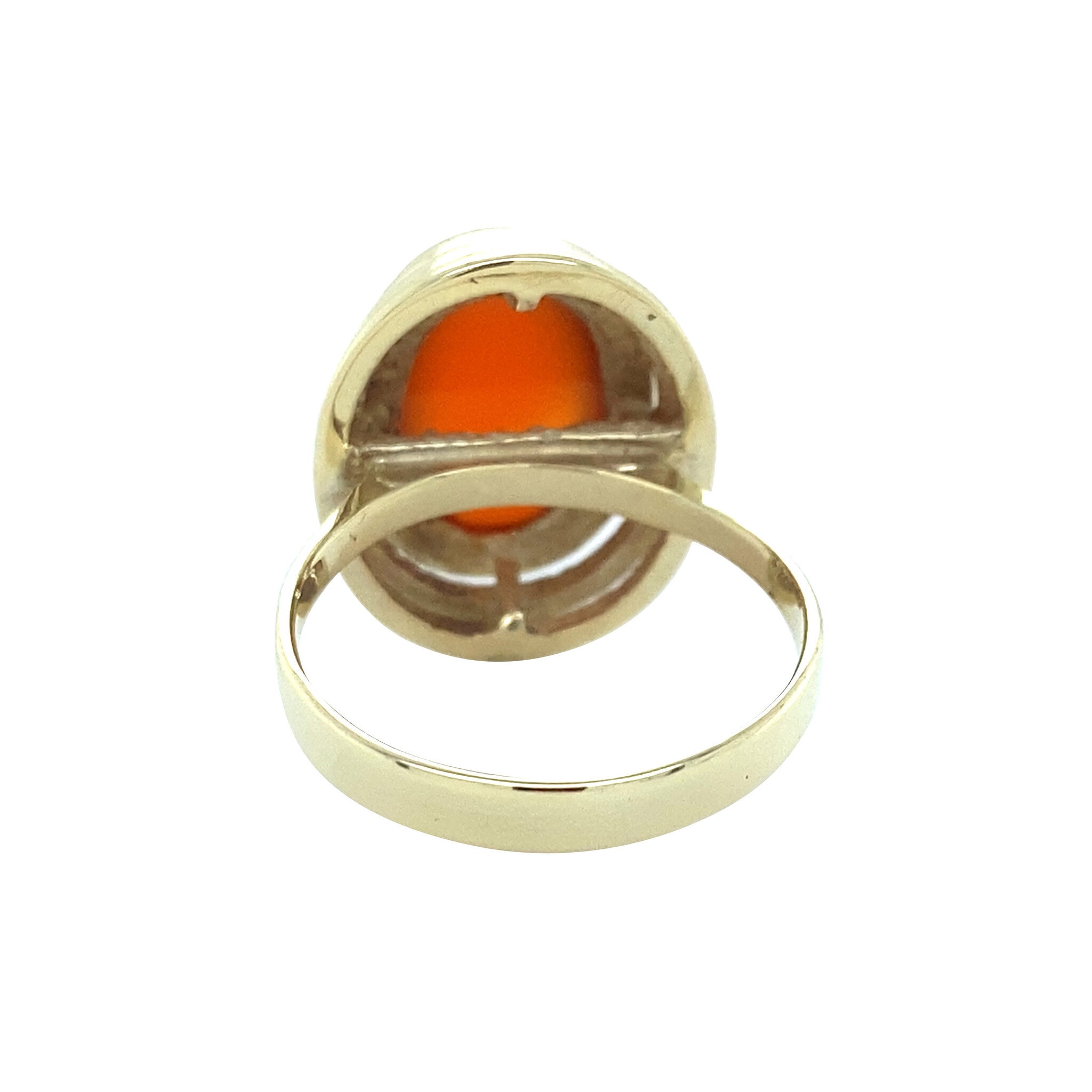 Gouden vintage ring met carneool 14 krt