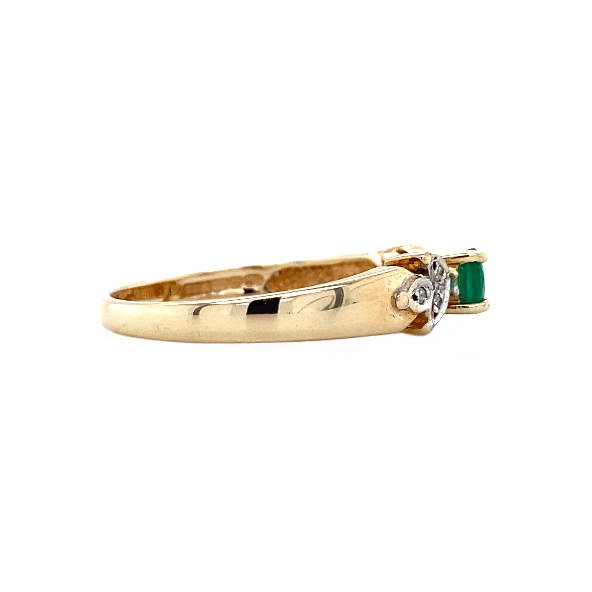Ring with emerald and diamond 9 kt