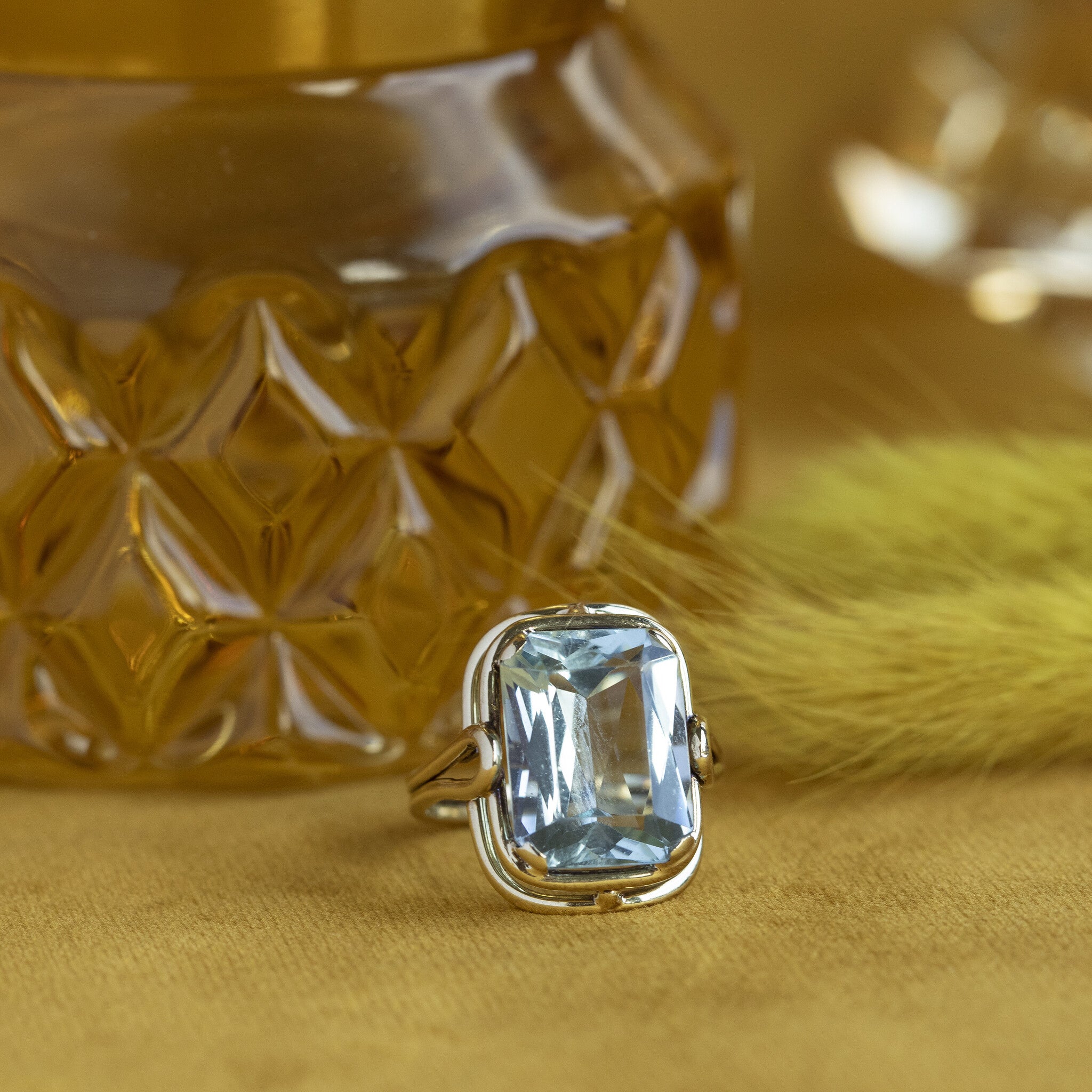 Gouden ring met aquamarijn 14 krt