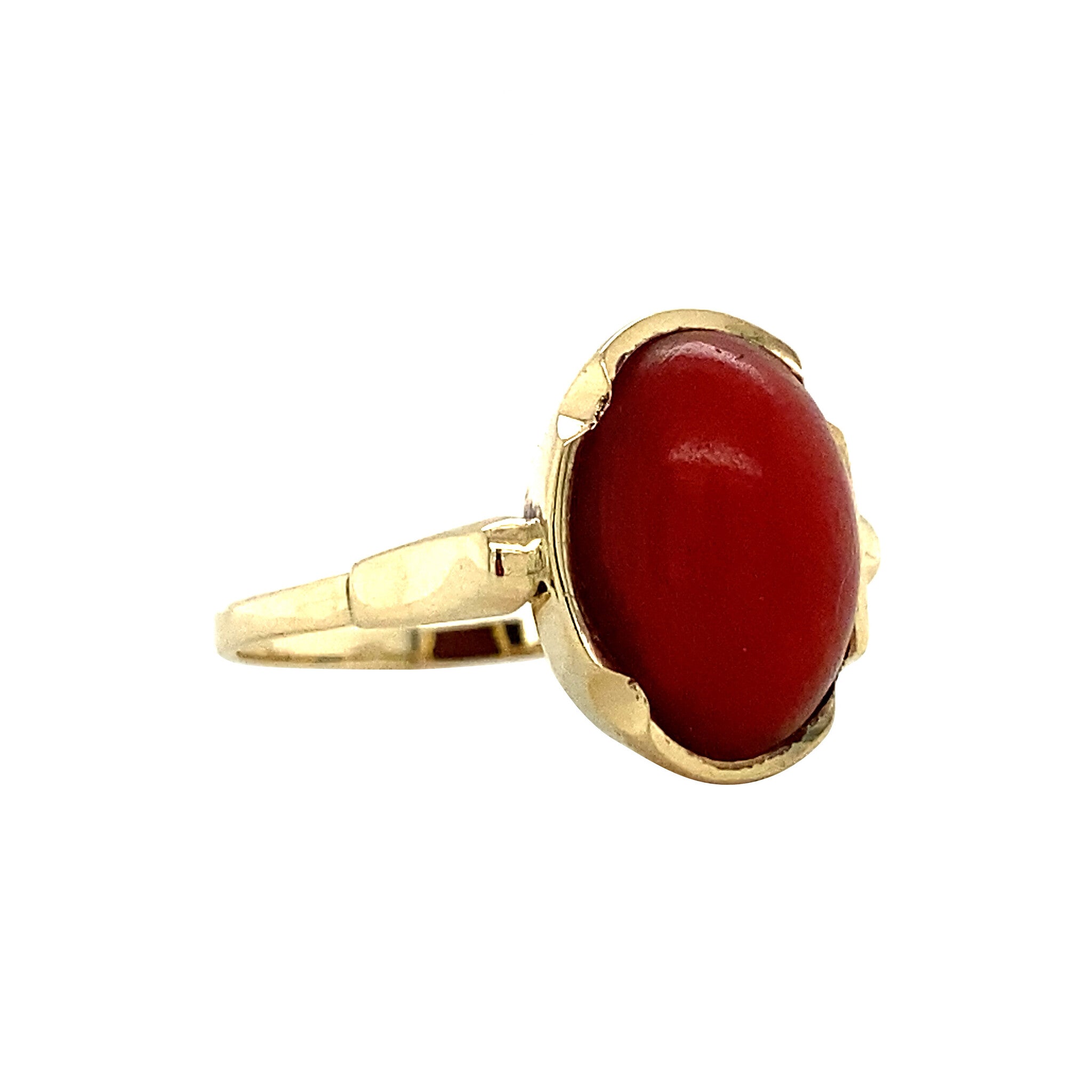 Gouden vintage ring met bloedkoraal 14 krt
