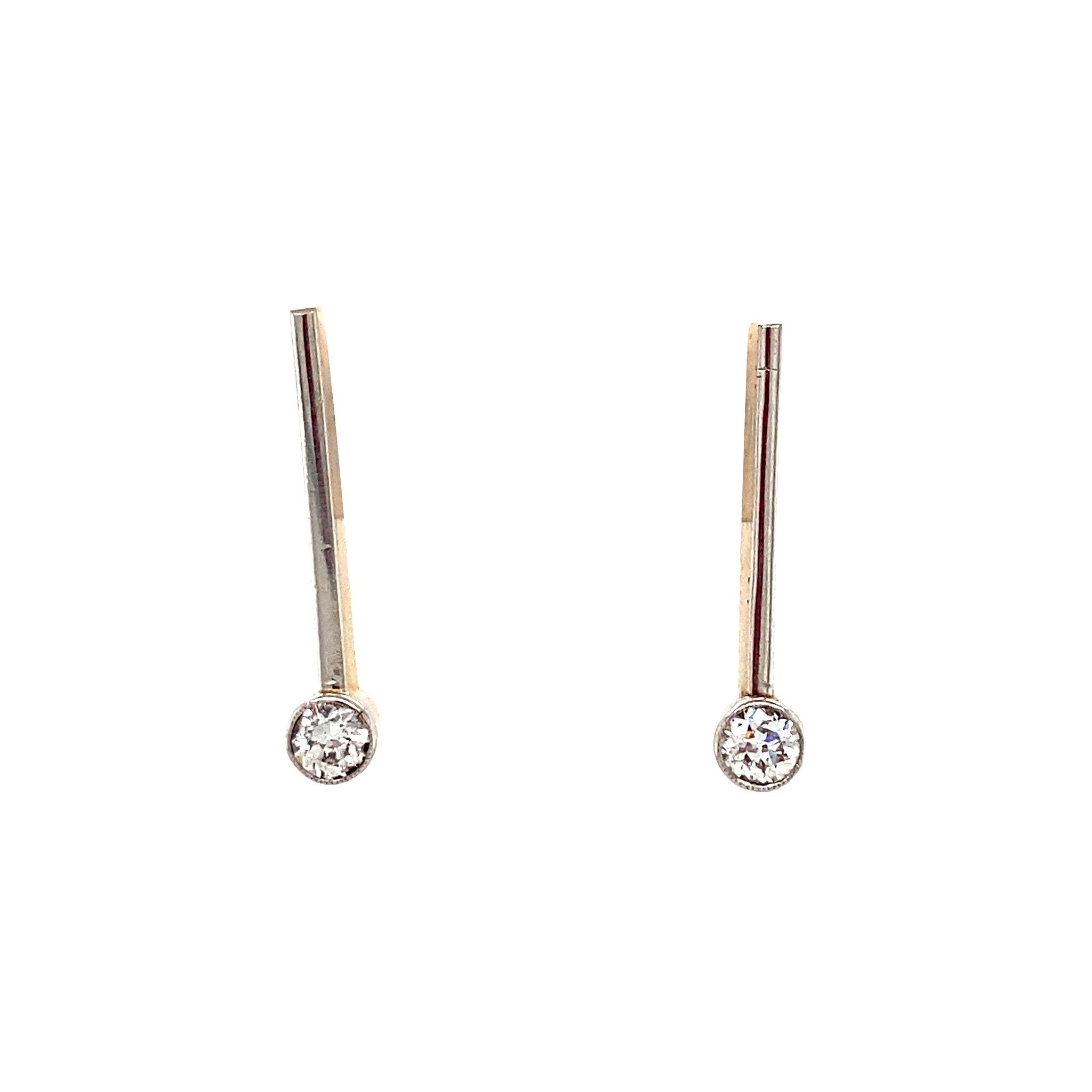 Gouden oorstekers met diamant 14 krt/900