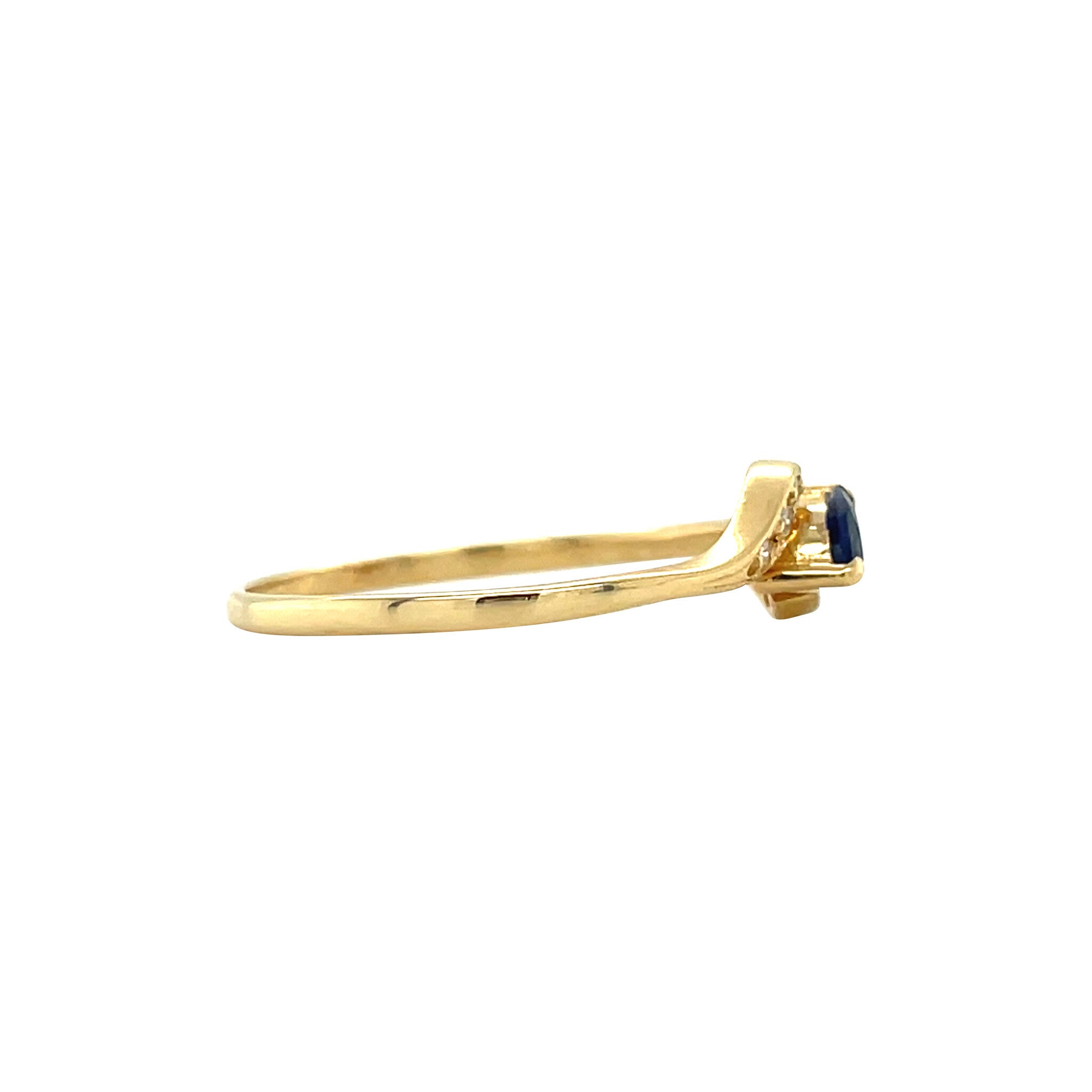 Gold vintage signet ring with sapphire and diamond 18 kt