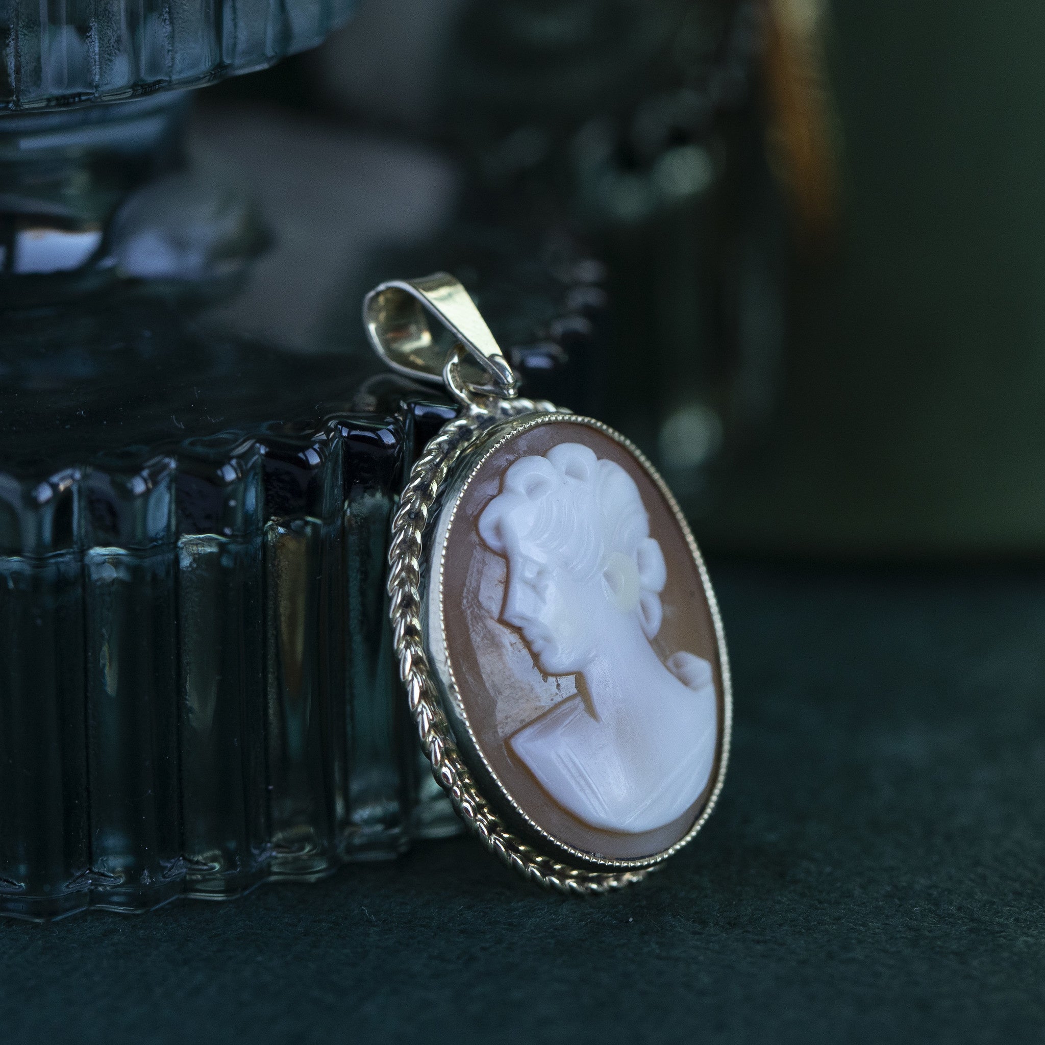 Gouden hanger met camee 14 krt