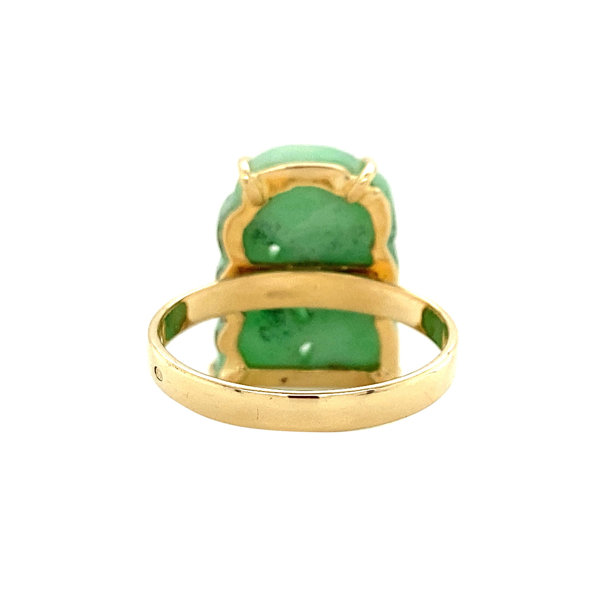 Gold ring with jade, 14 kt